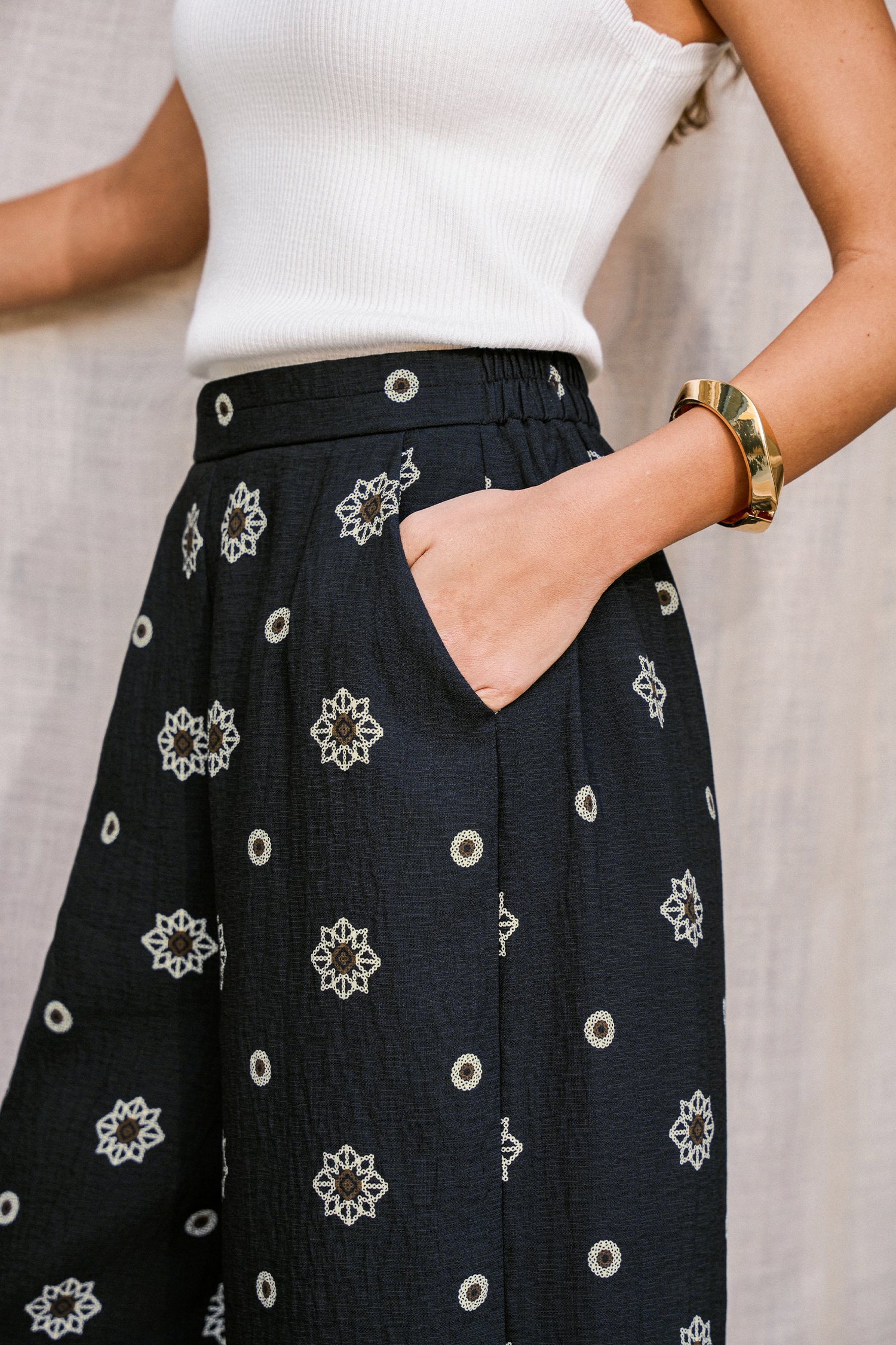 Exhilarating Paisley Pants