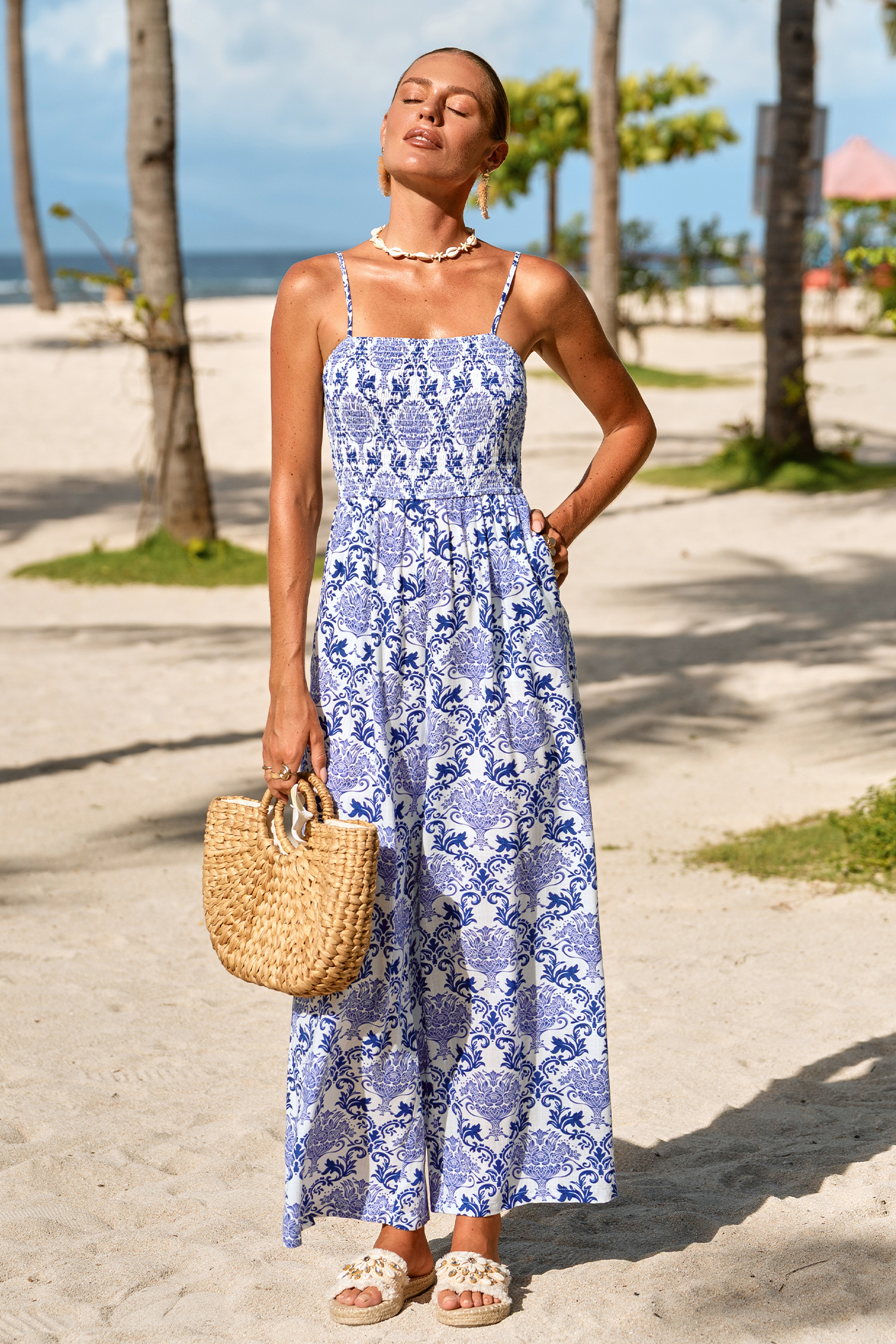 Tuta decorata con mitologia