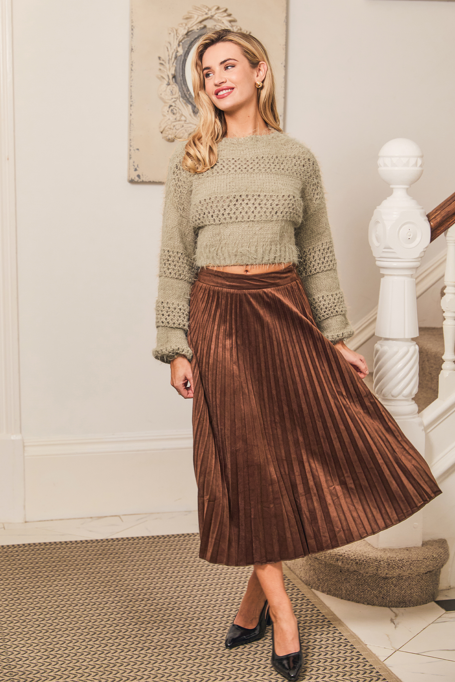x Sweter z dzianiny JoJo Camel Fuzzy Cutout