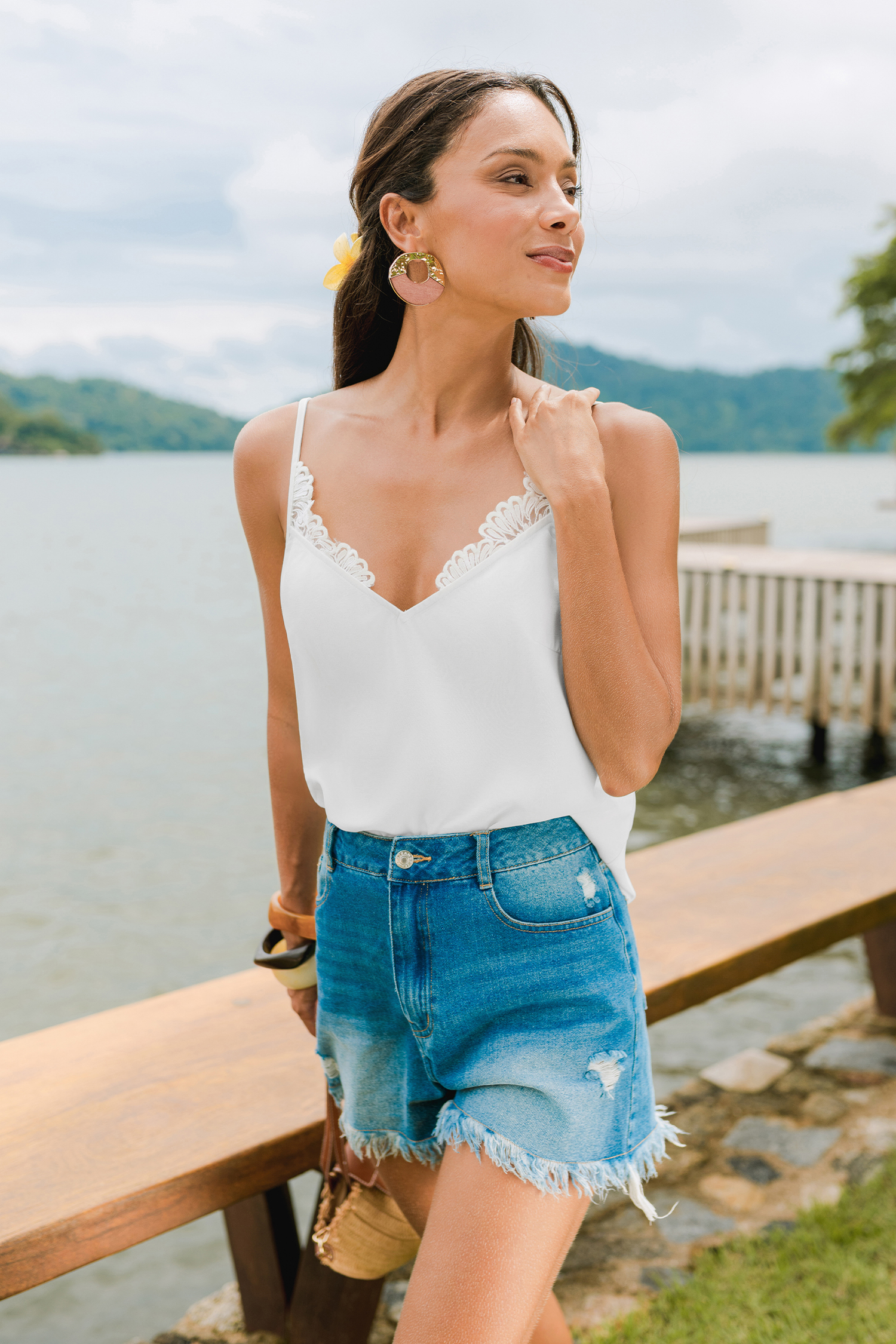 Weißes Cami-Top mit Spitze