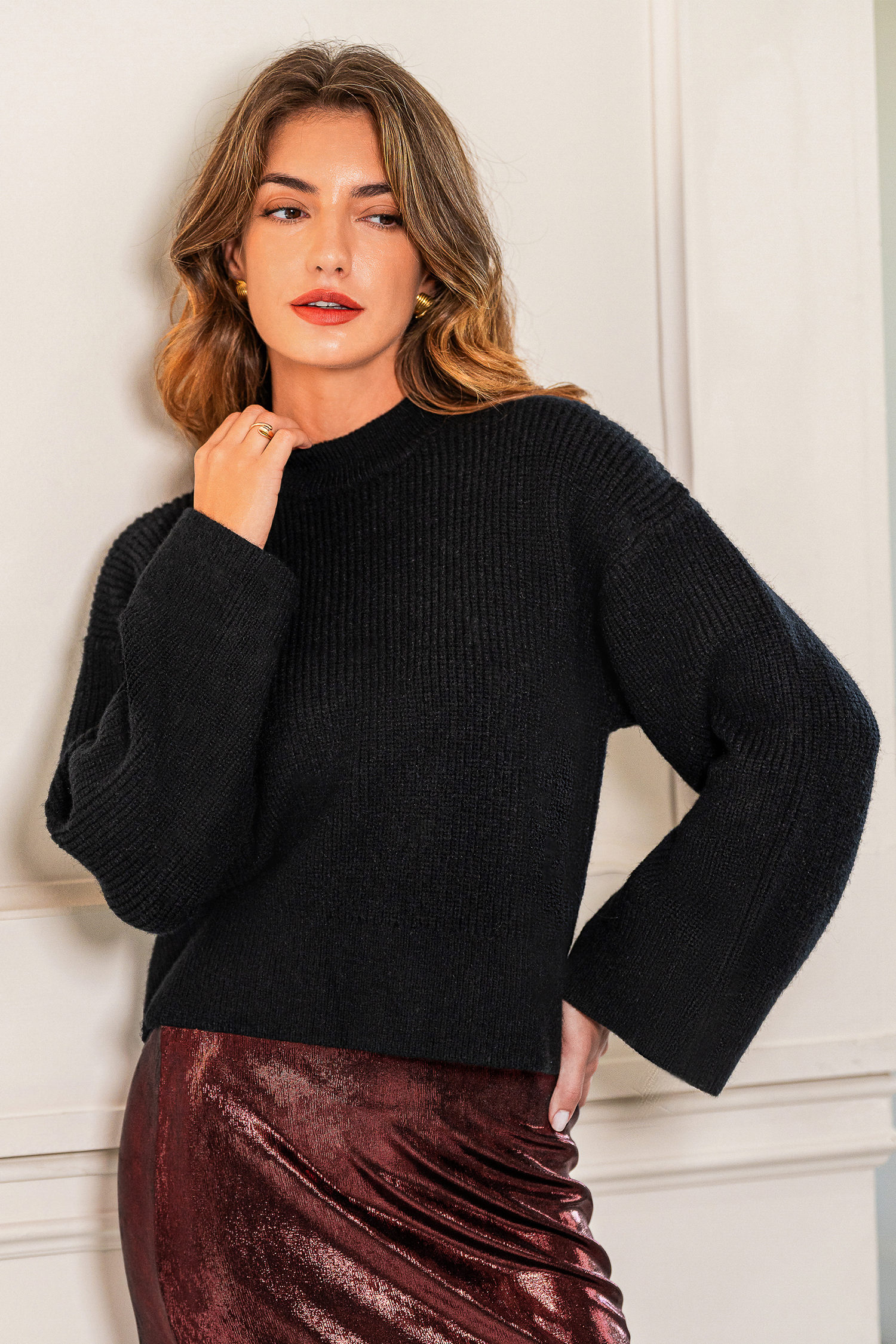 Pullover mit hohem Kragen und extra langen Ärmeln