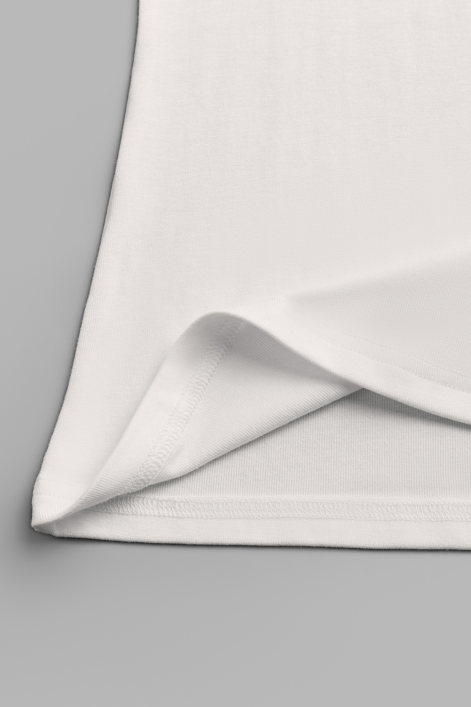 Weißes Kurzarm Rundhals Lockeres T-Shirt mit Grafikprint