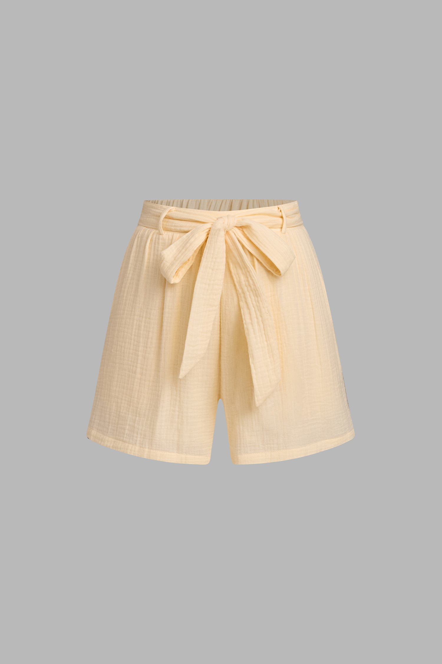 Ster van de show: beige shorts