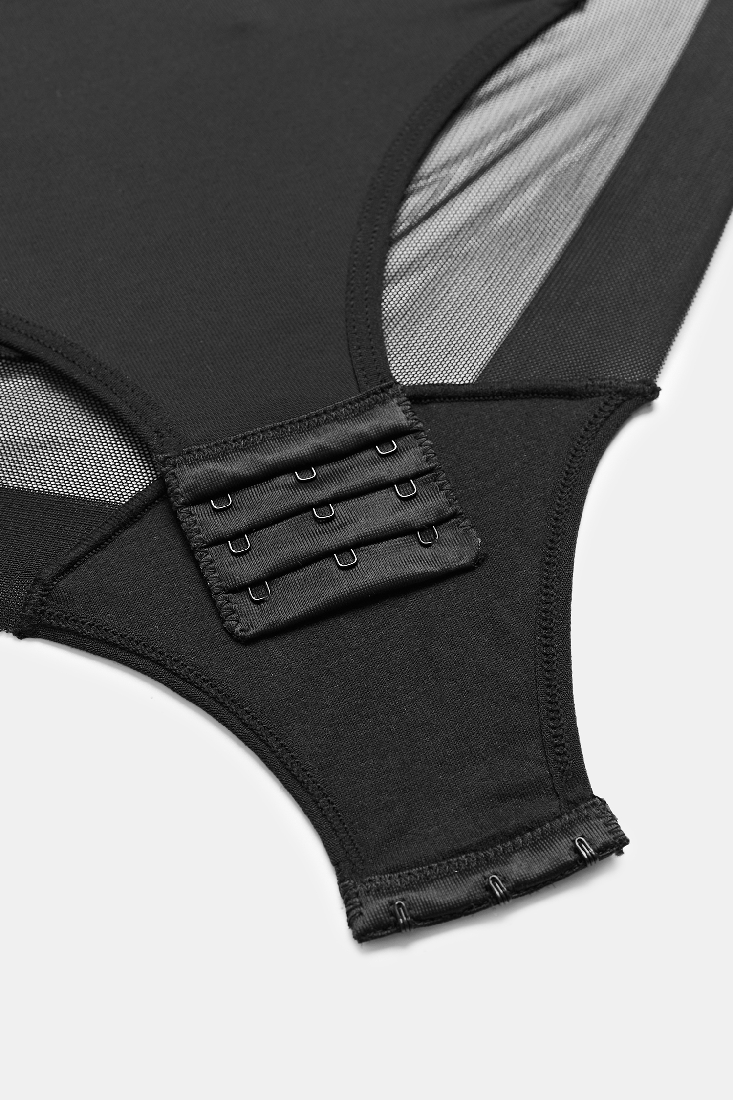 Body gainant noir à armature