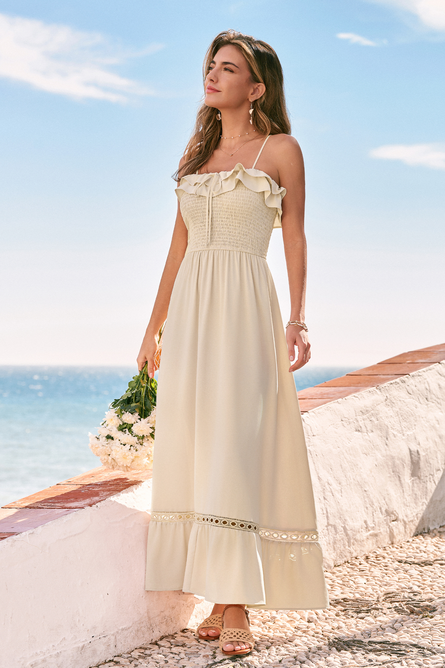 Beiges Gesmoktes Maxi-Strandkleid
