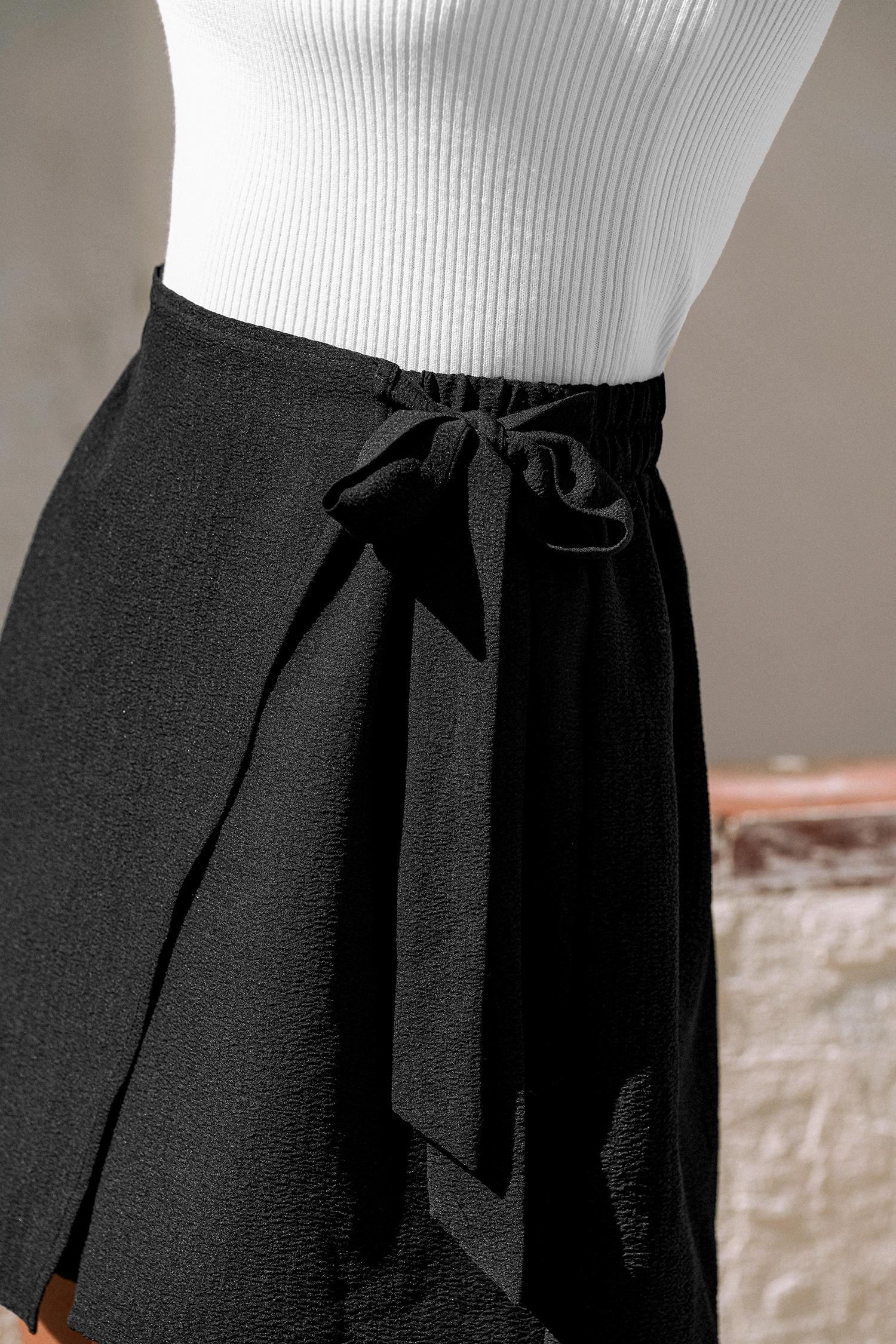 Along the Coast Black Skort