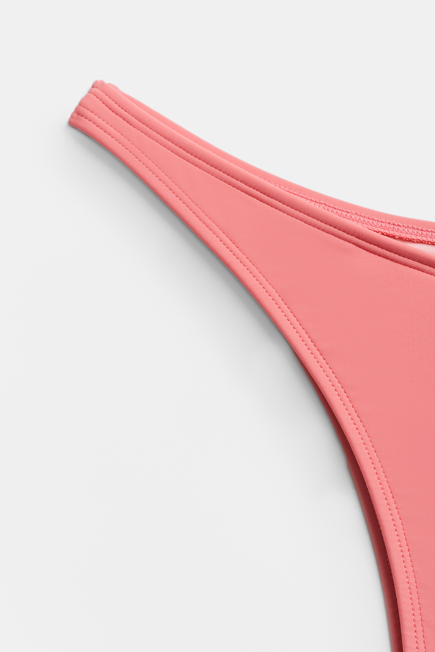 Bikini corail col cœur