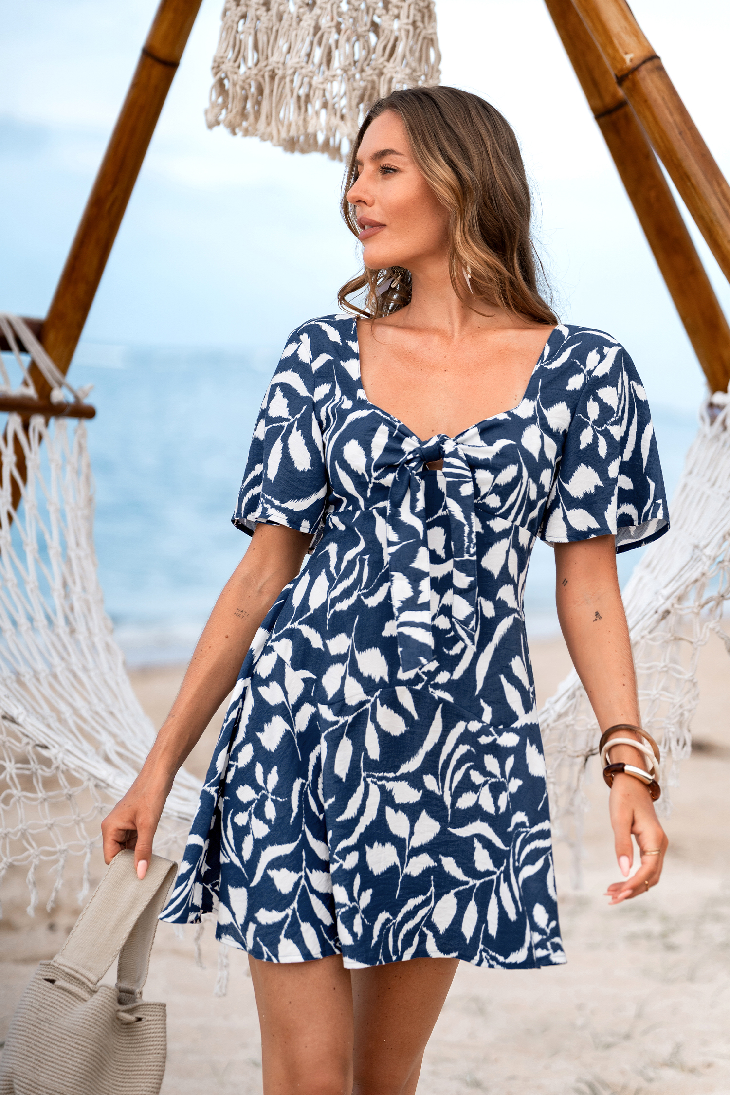 Nieuwe tropische minijurk verkrijgbaar