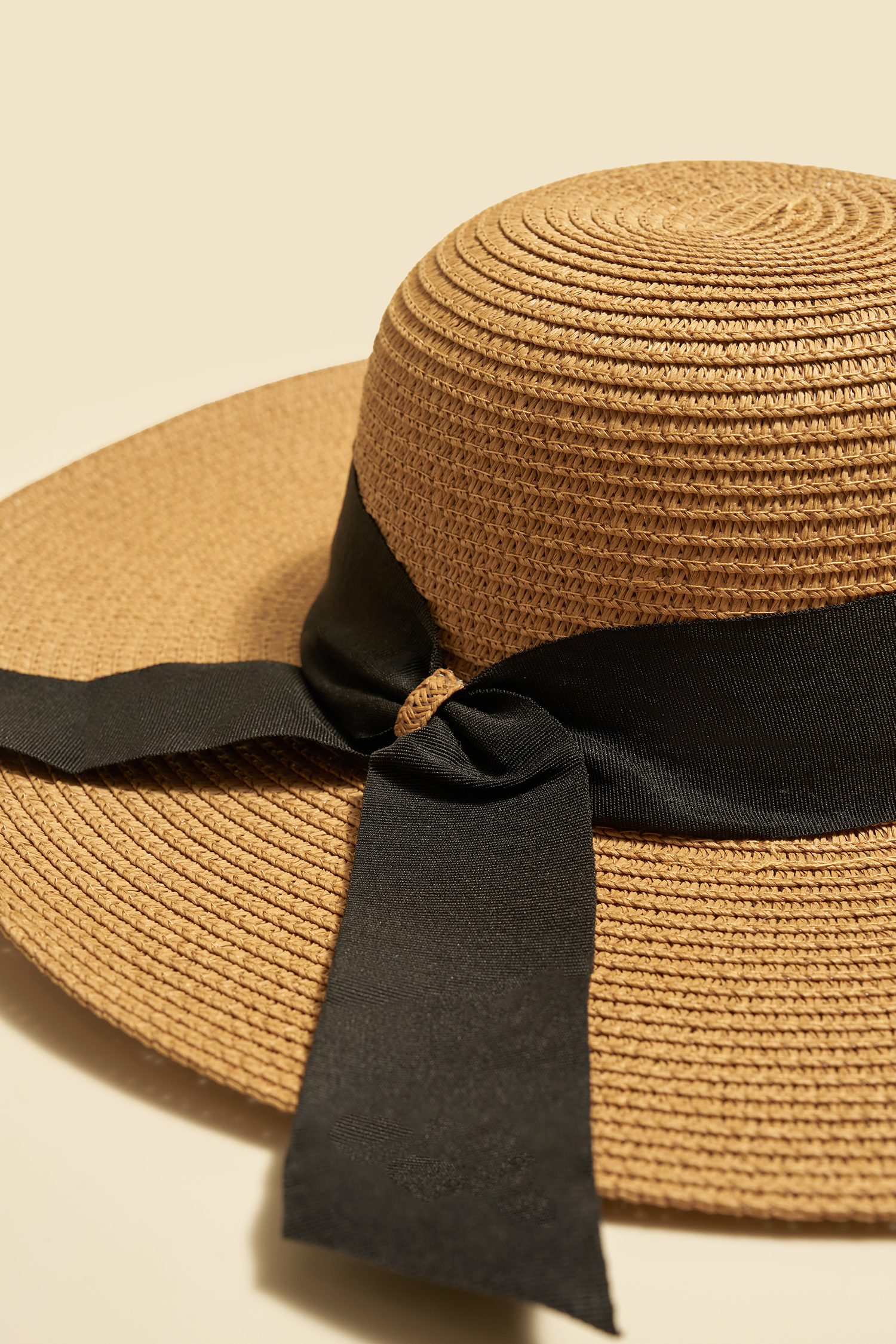 Beach Club Sweetheart Straw Hat