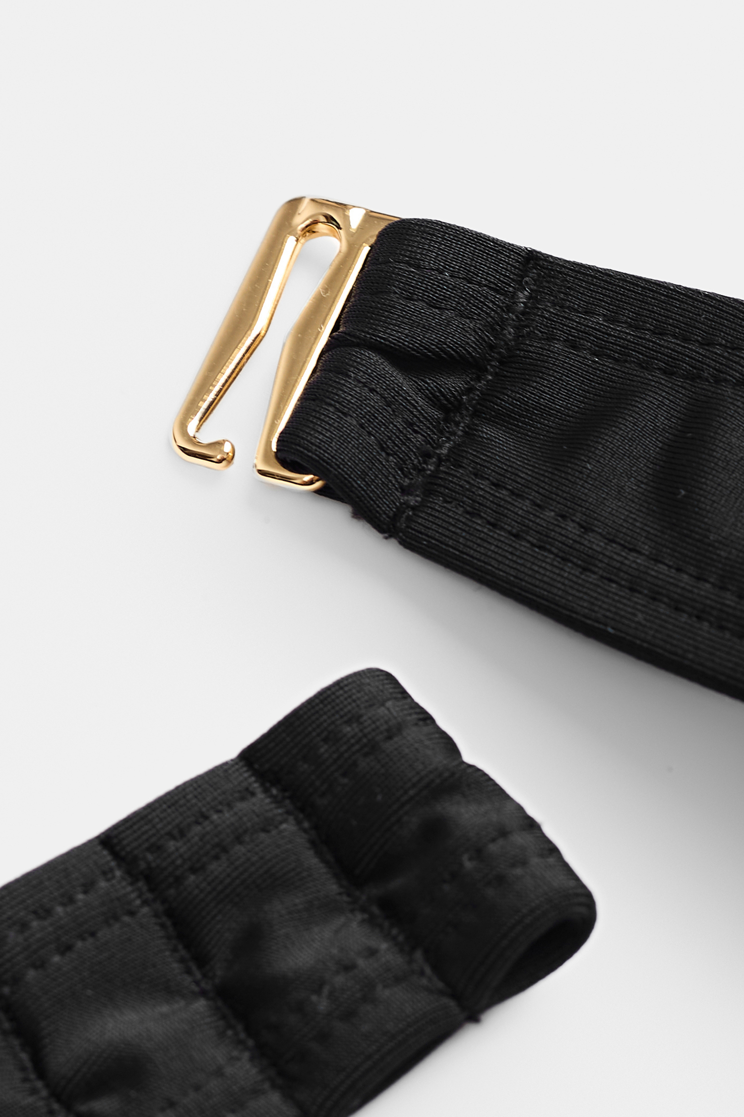 Tiefer Ausschnitt Hoher Beinausschnitt Neckholder-Badeanzug