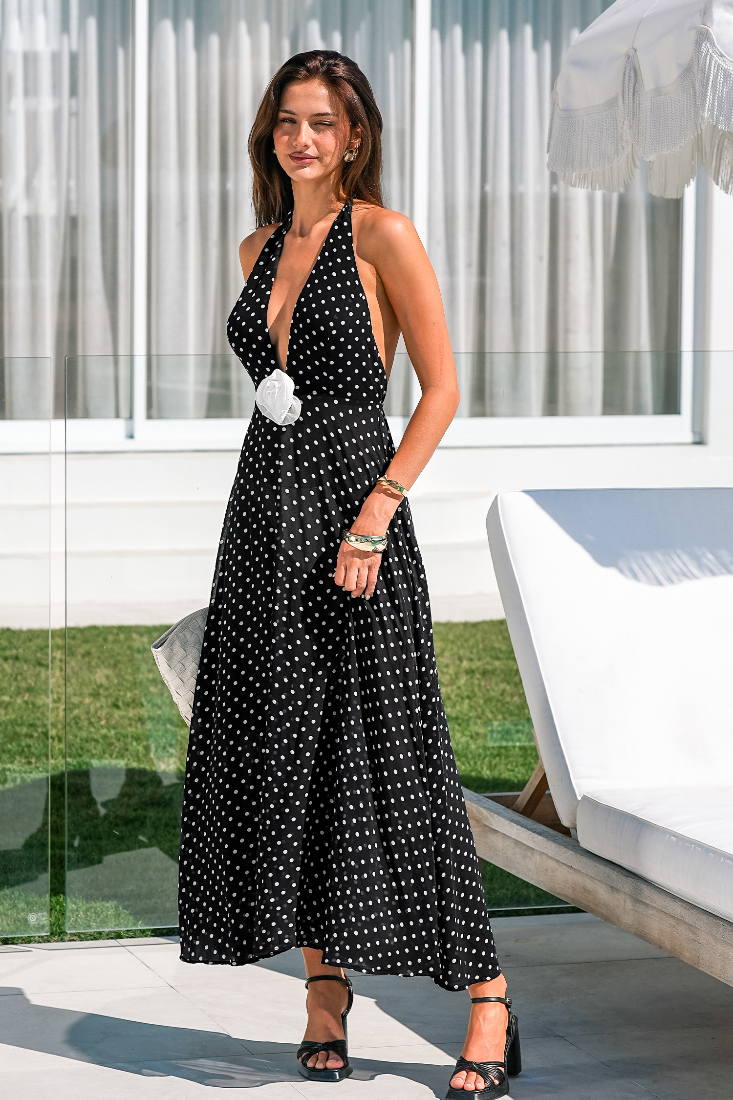 Robe cover up longue col plongeant sans manches