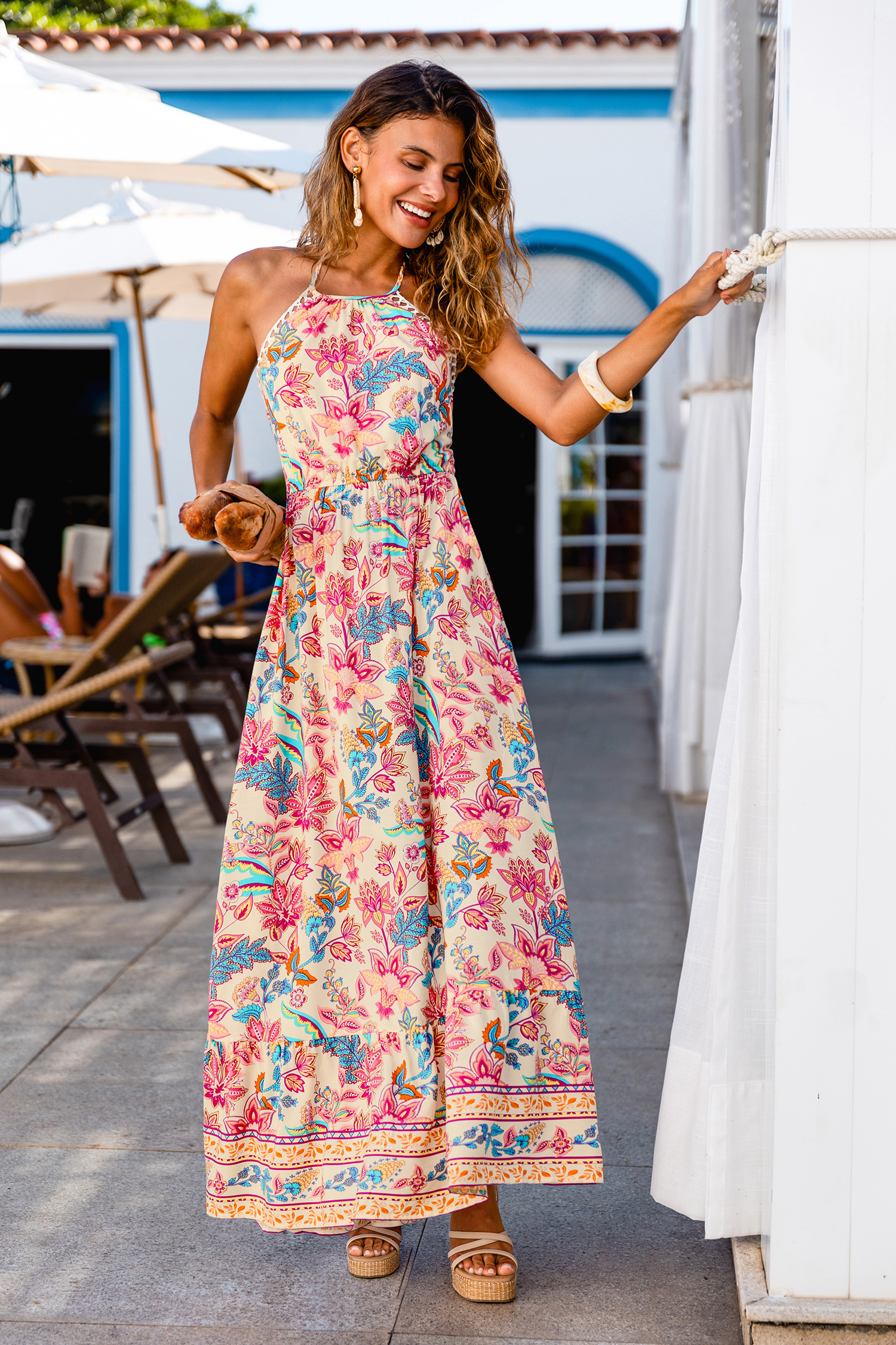Rosa Geblümtes Ärmelloses Maxi-Strandkleid mit hohem Ausschnitt