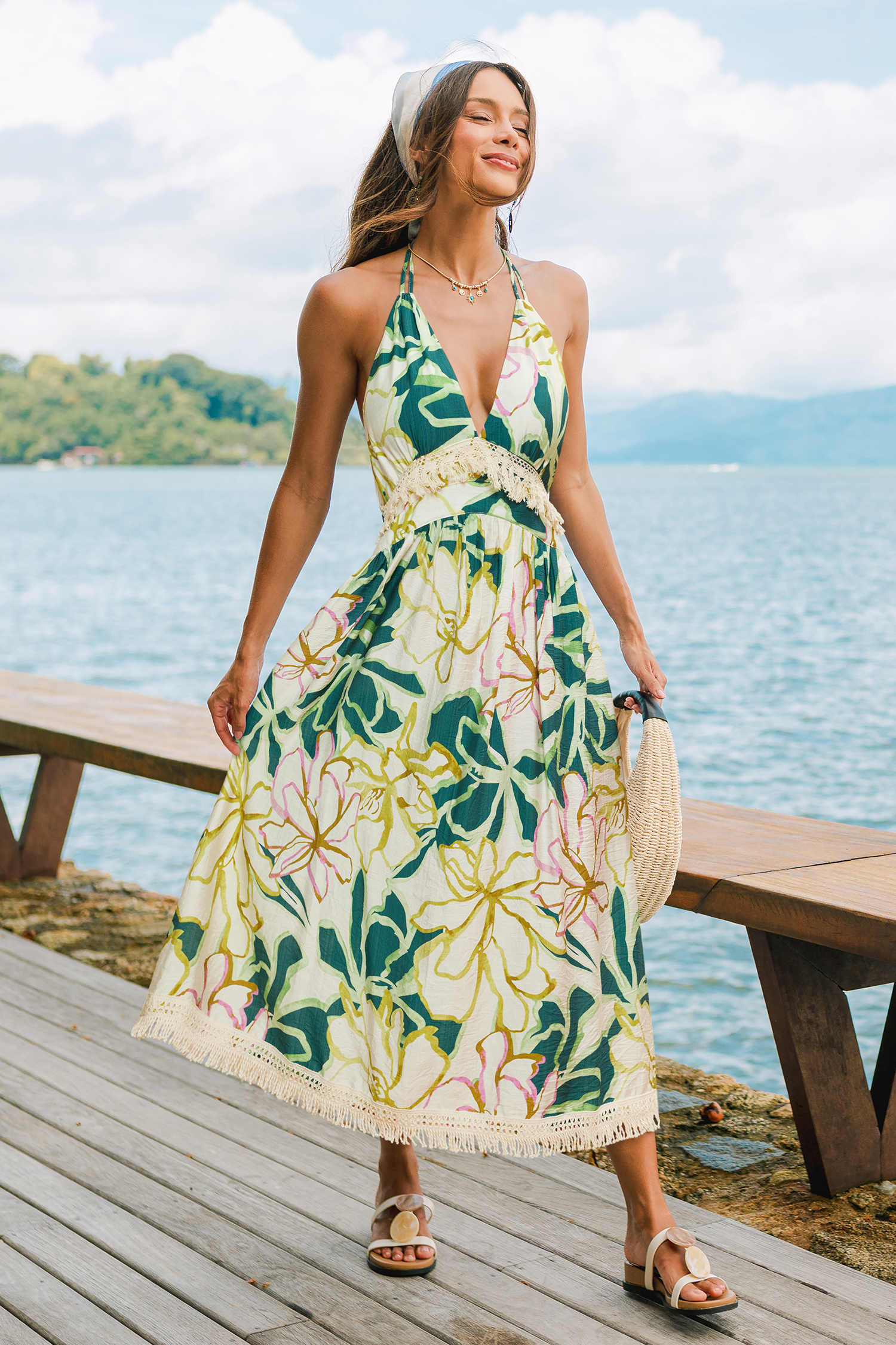 Robe longue florale à col plongeant sans manches