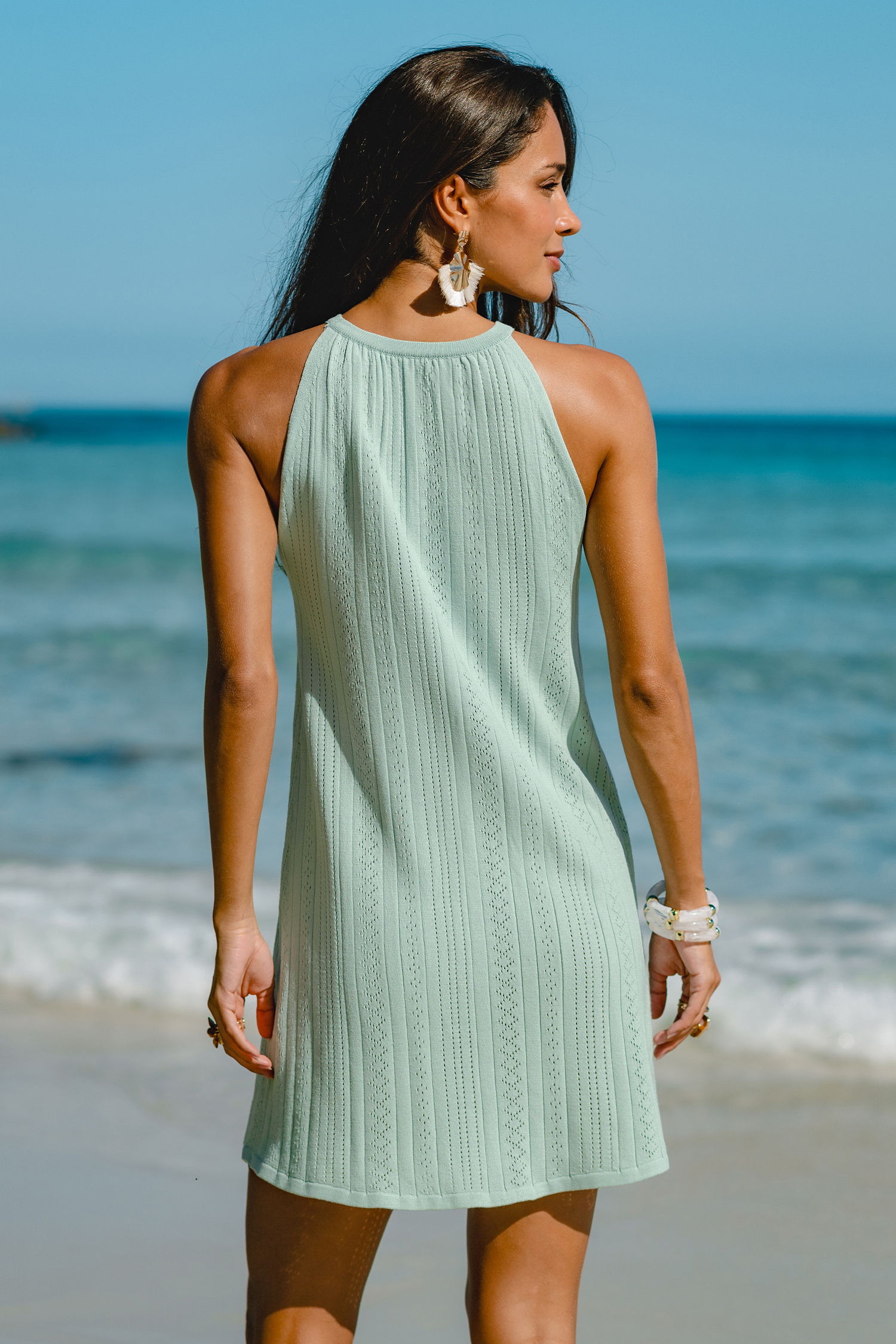 Robe courte verte au style rafraîchissant