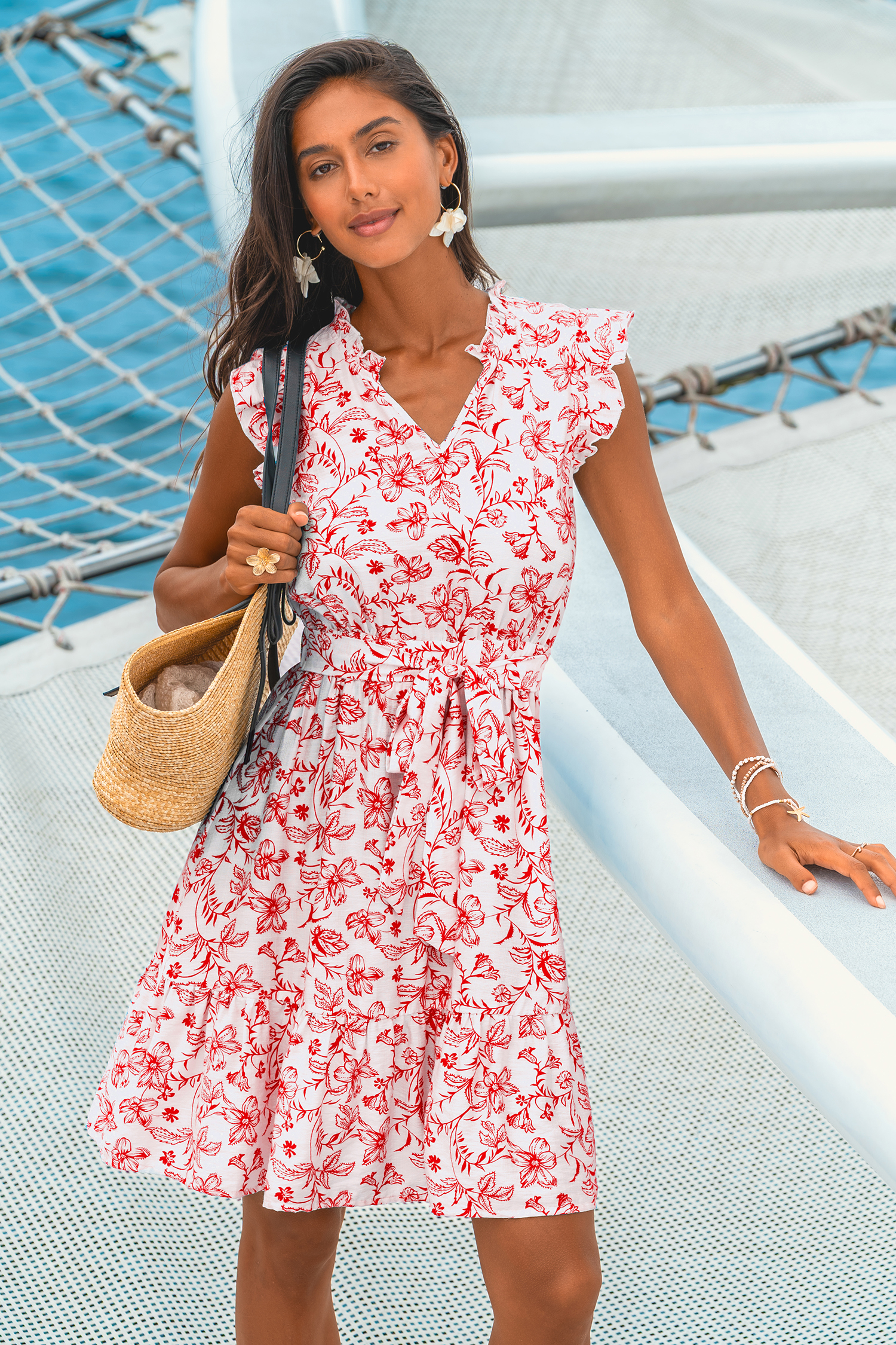 Robe courte florale à col cranté