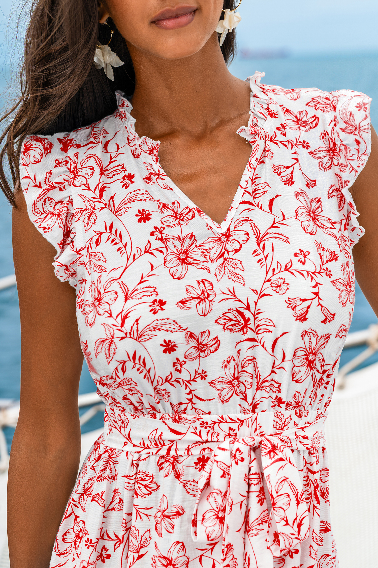 Robe courte florale à col cranté