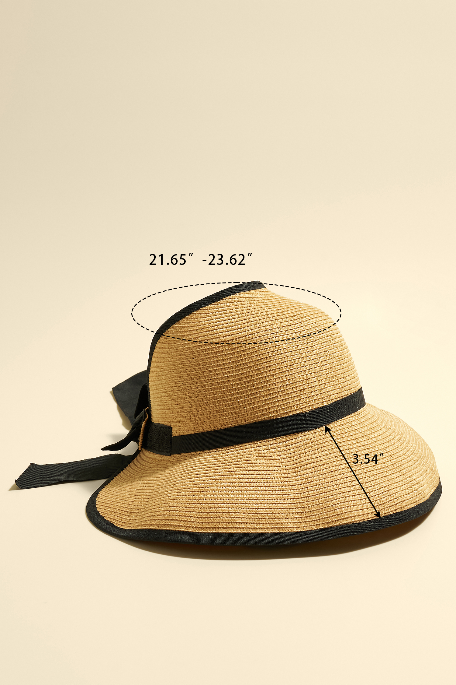 Chapeau de paille avec calotte arrondie