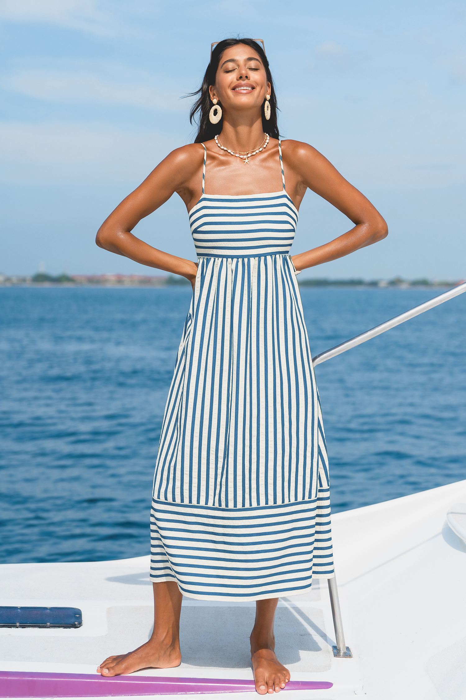 Robe longue tissé à col carré sans manches