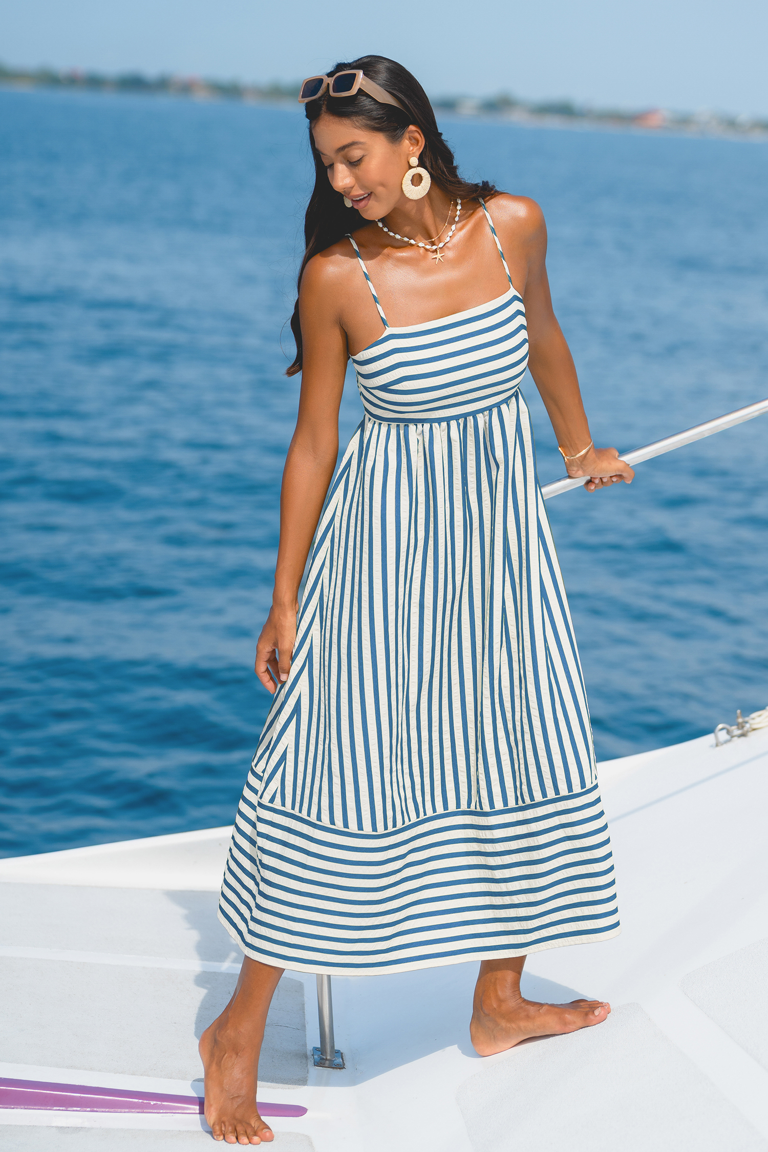 Robe longue tissé à col carré sans manches