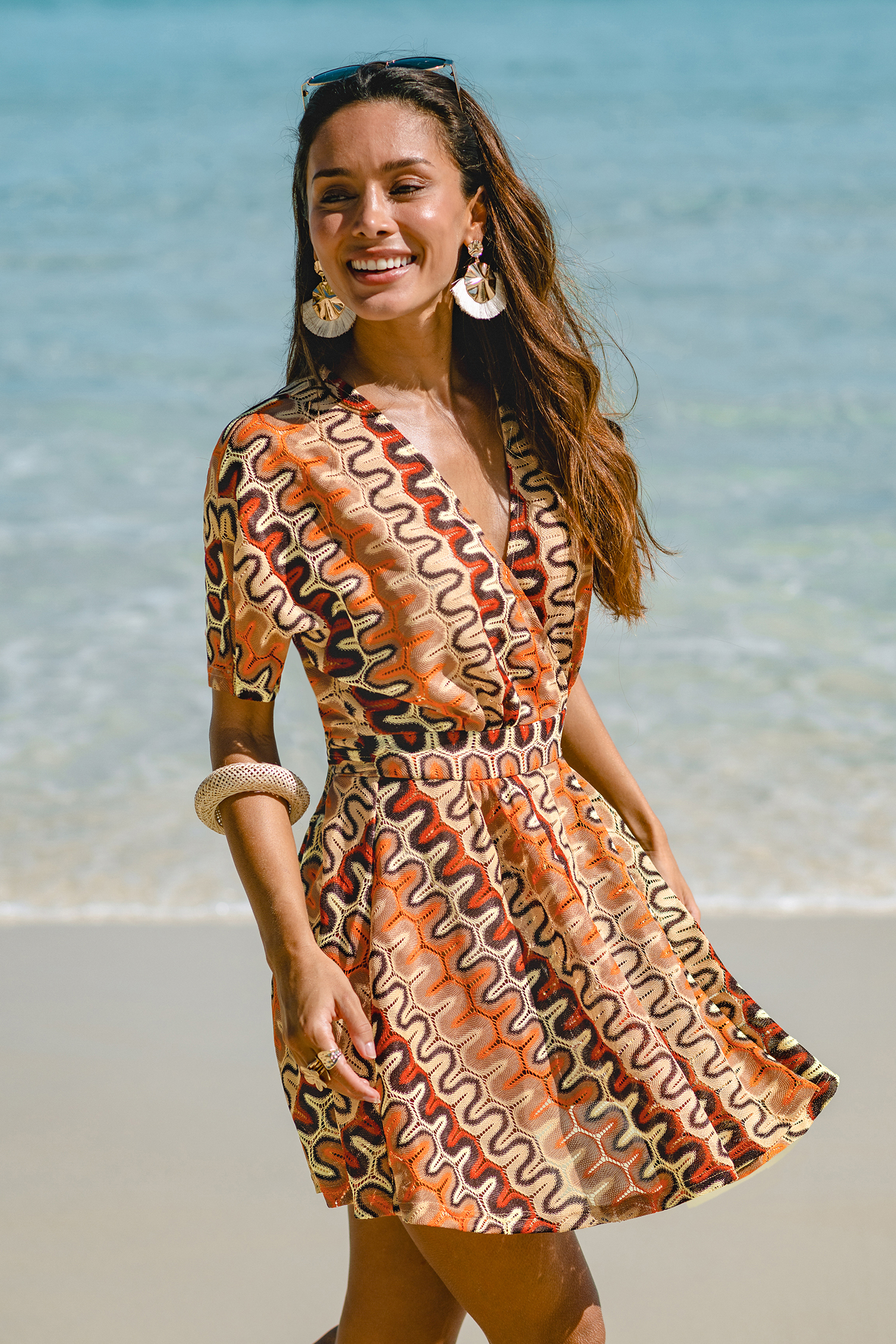 Robe courte cover up col ceinture nouée