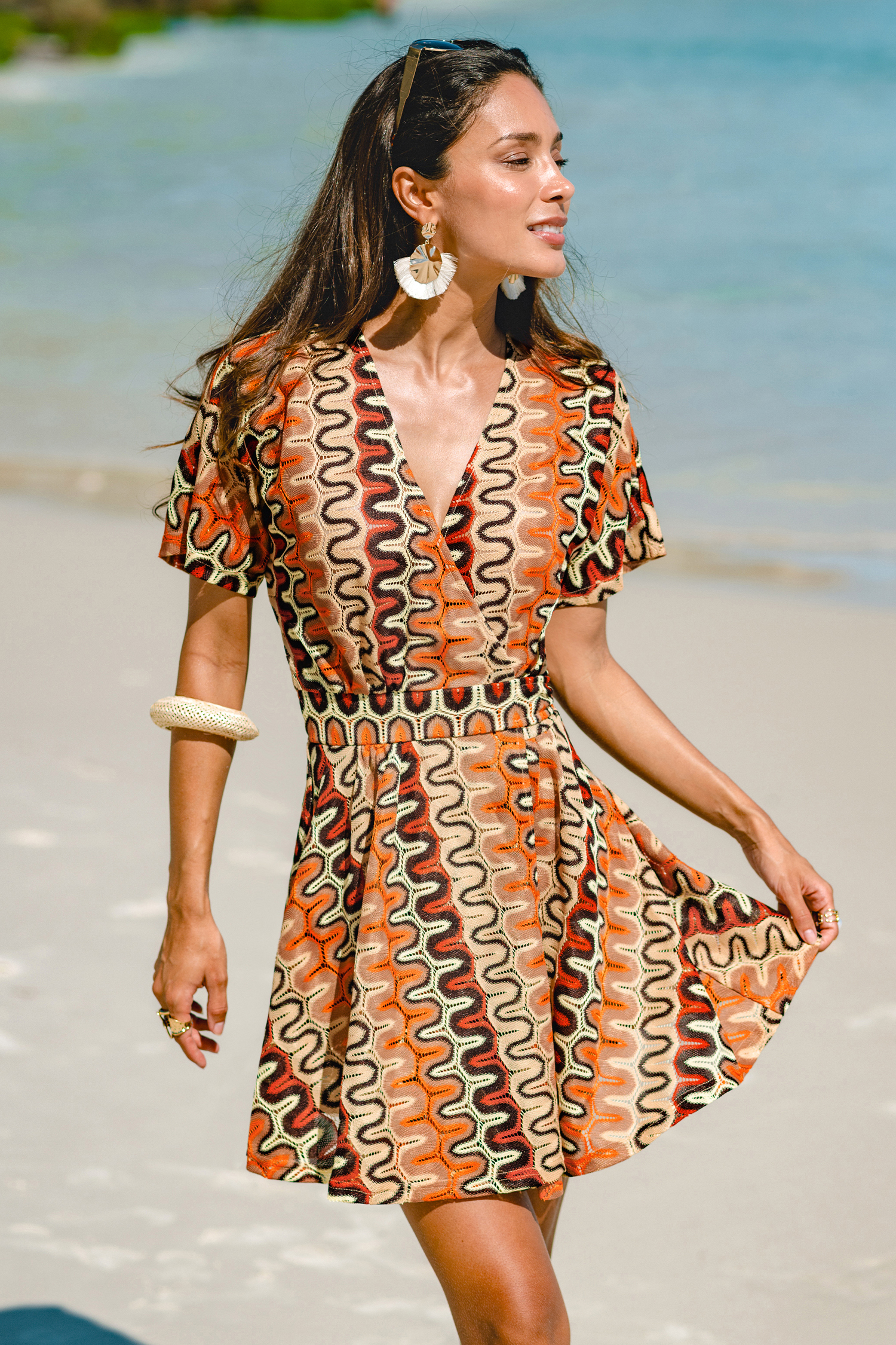 Robe courte cover up col ceinture nouée