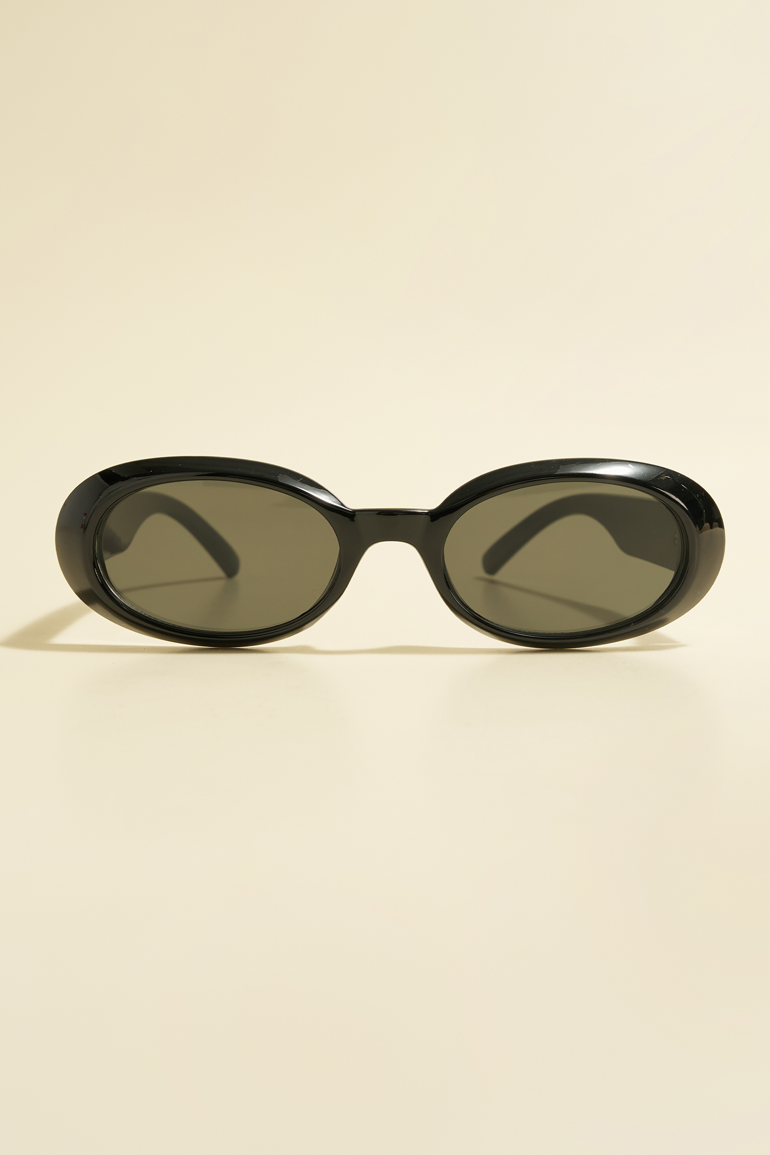 Summer Somewhere Black Sunglasses