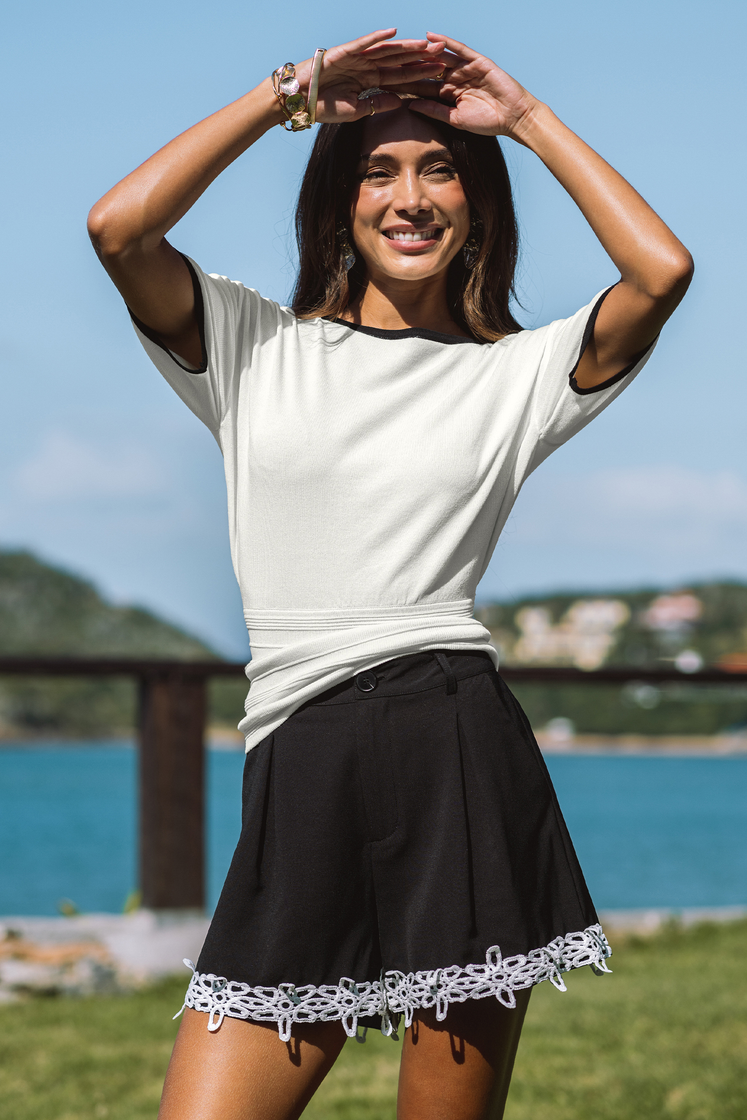 Signature Move White Top