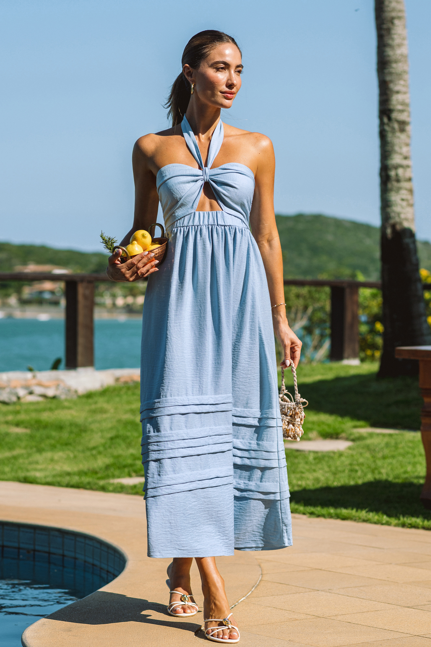 Blaues Maxi-Abendkleid mit Herzausschnitt