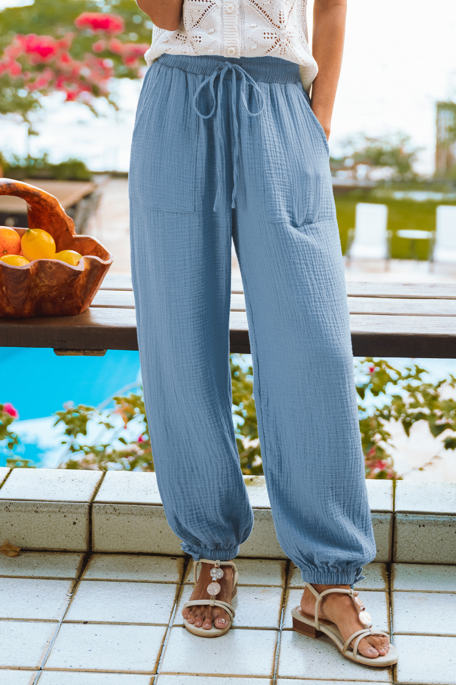 Pantaloni blu per il viaggio