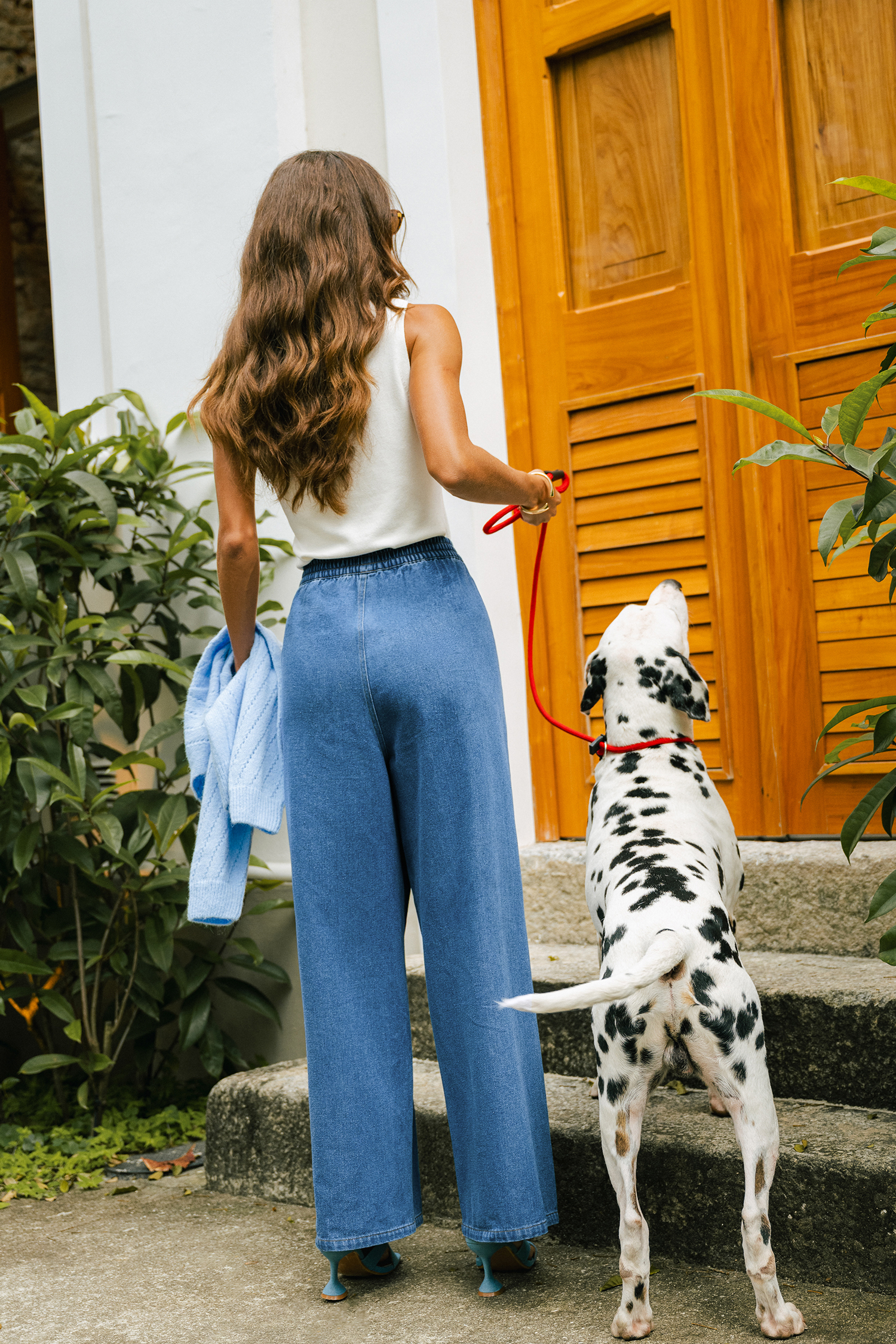 Jean bleu à taille élastique et jambe large