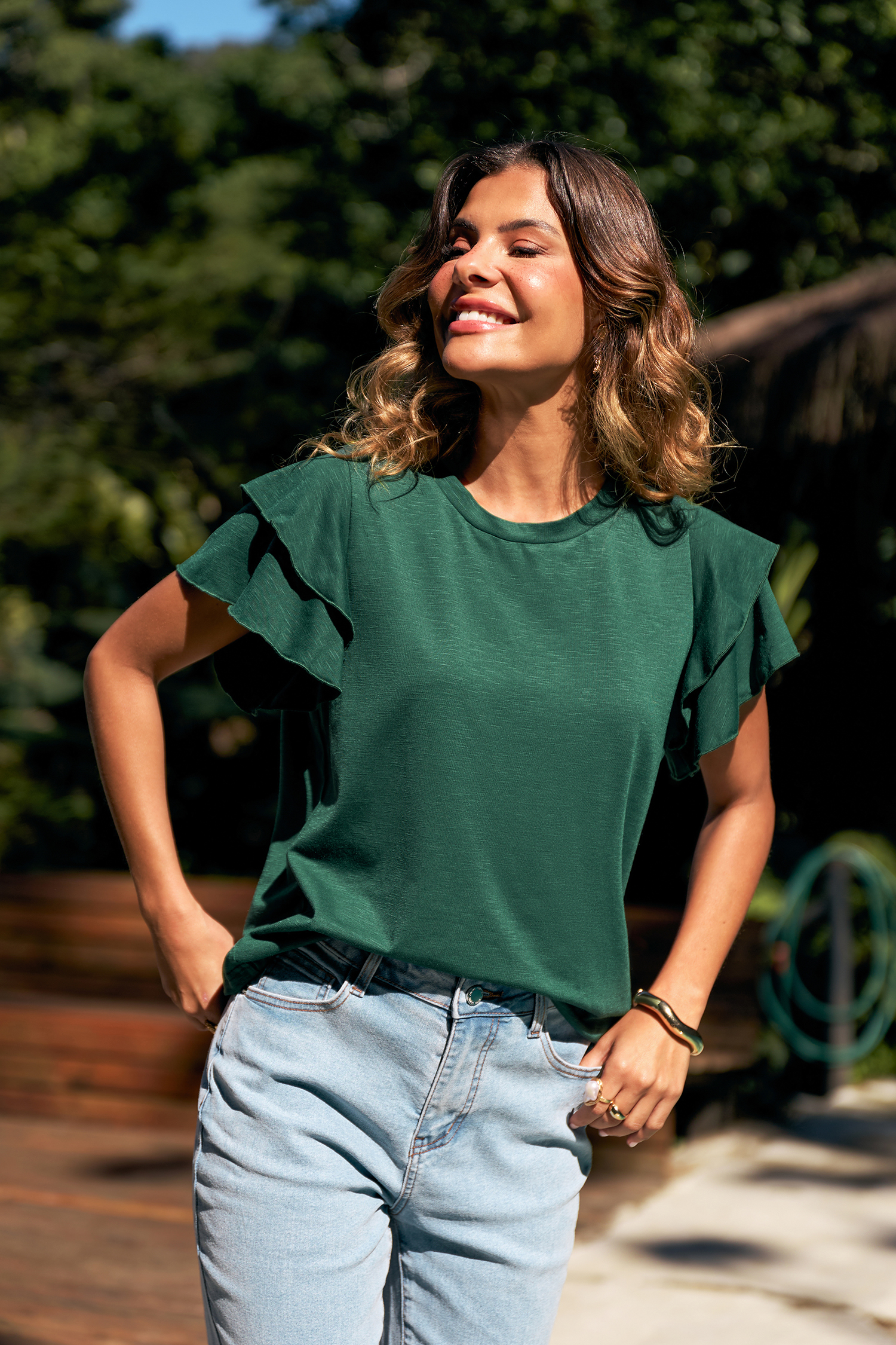 Grünes Kurzarmshirt mit Rundhalsausschnitt