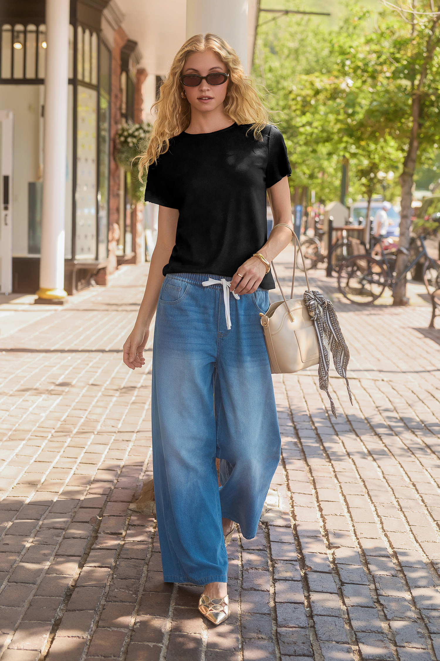 Jeans con lavaggio scuro 