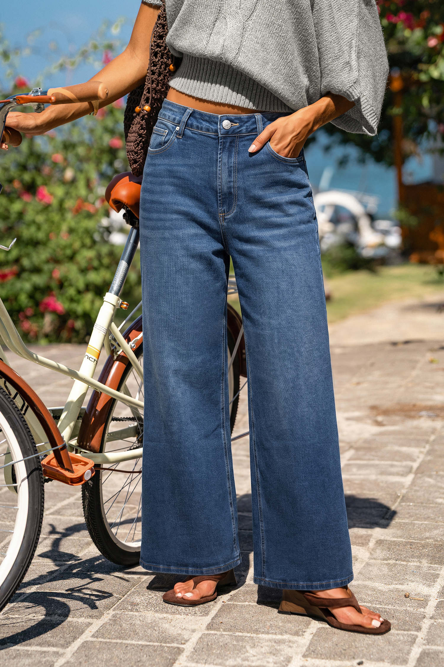 Jean bleu taille ultra haute à jambe large
