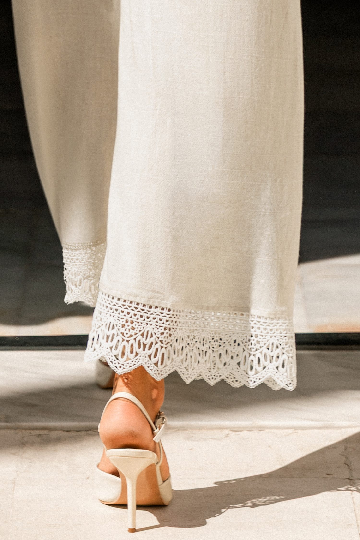 Pantaloni beige da costa a costa