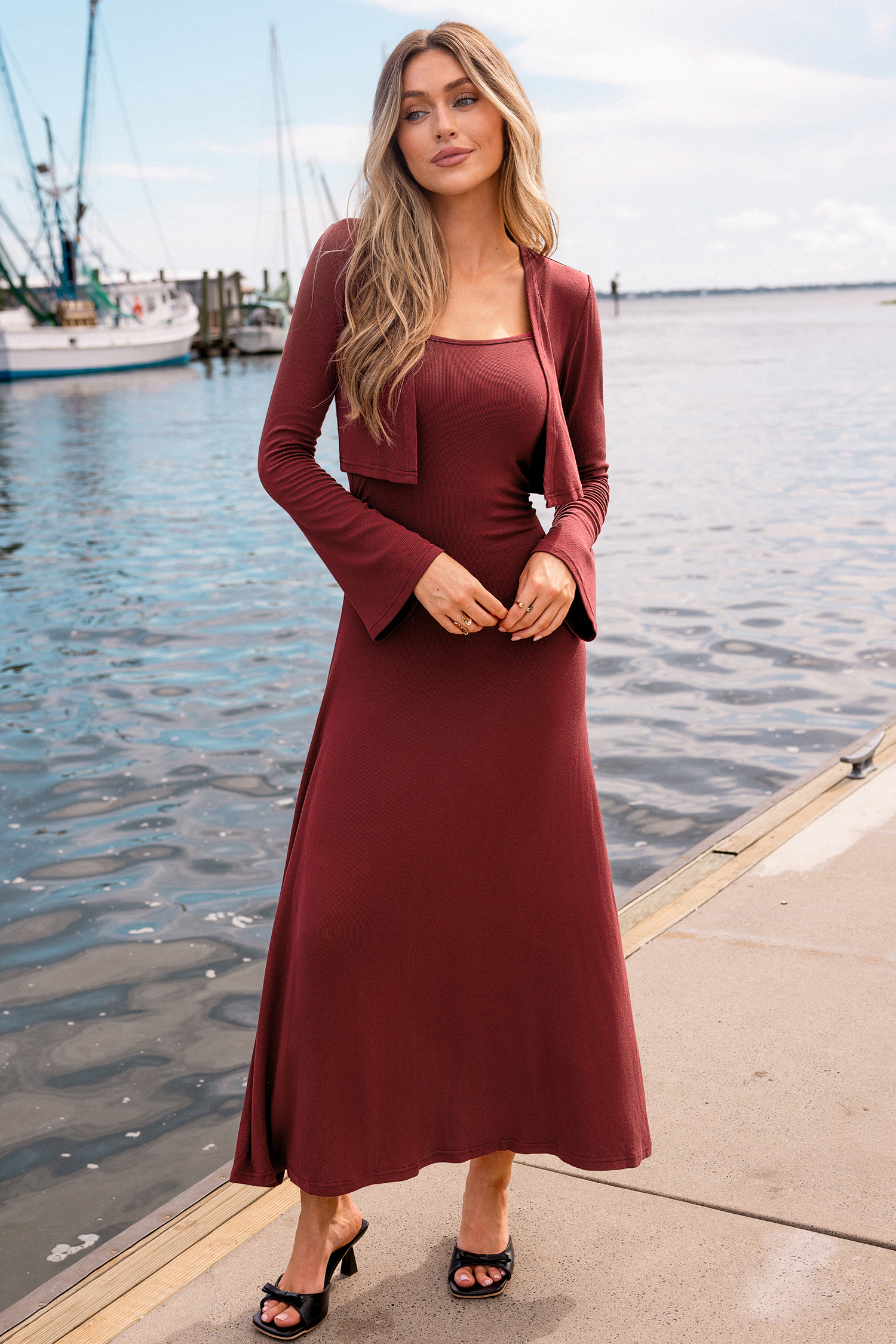 Ensemble robe midi brique avec cardigan assorti