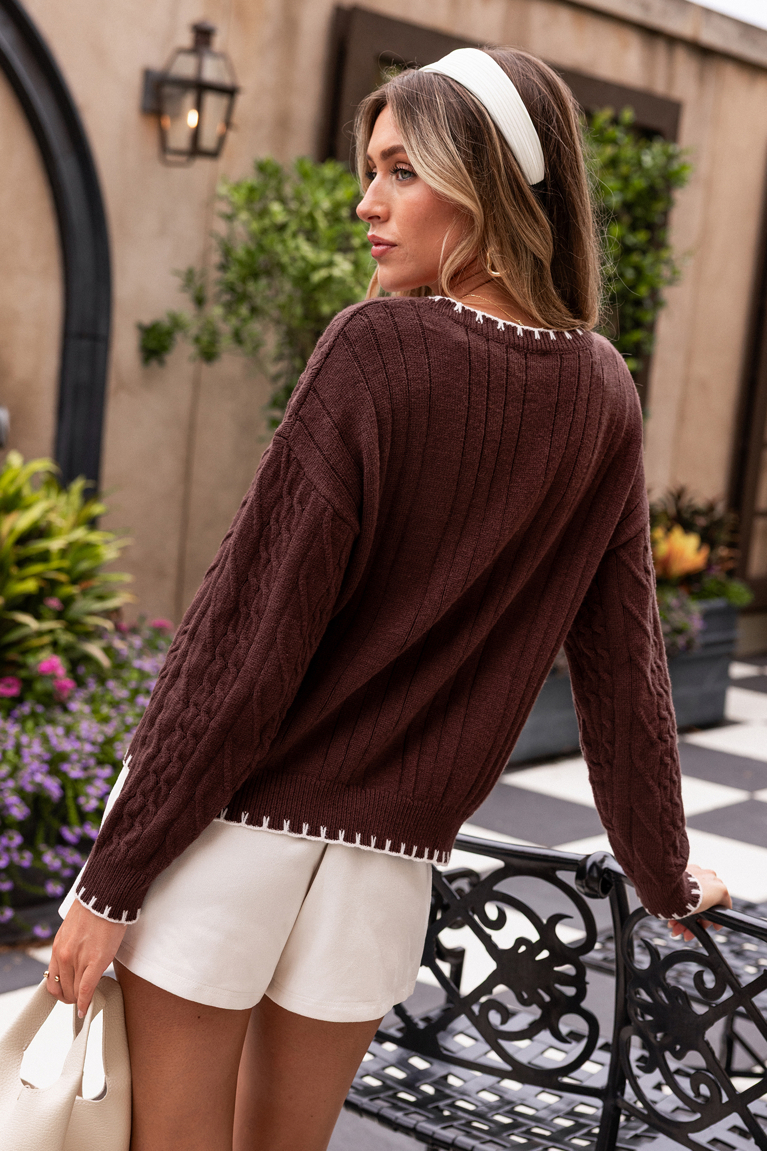Cardigan marrone del club del libro