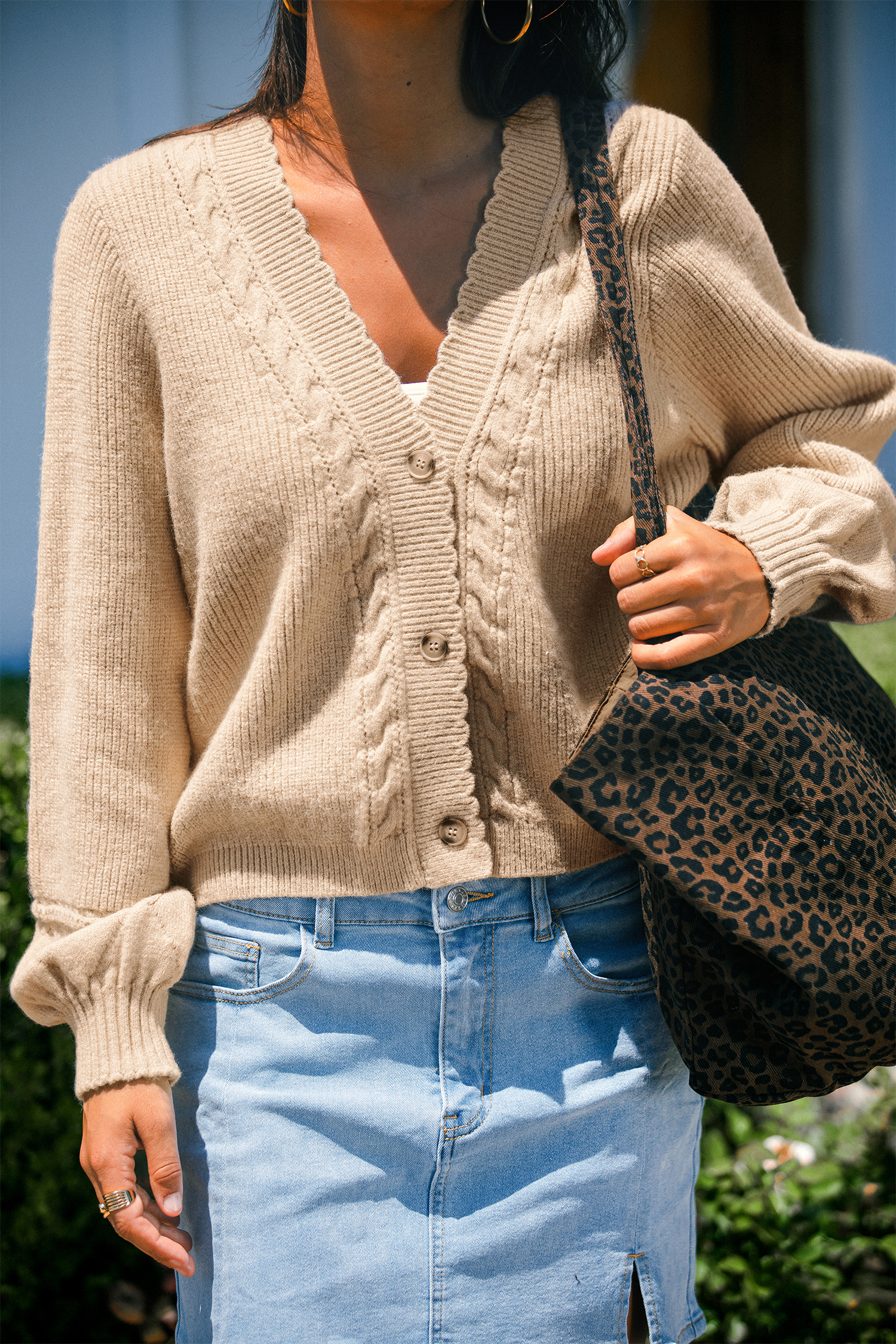 Cardigan neutro color zucca e spezie