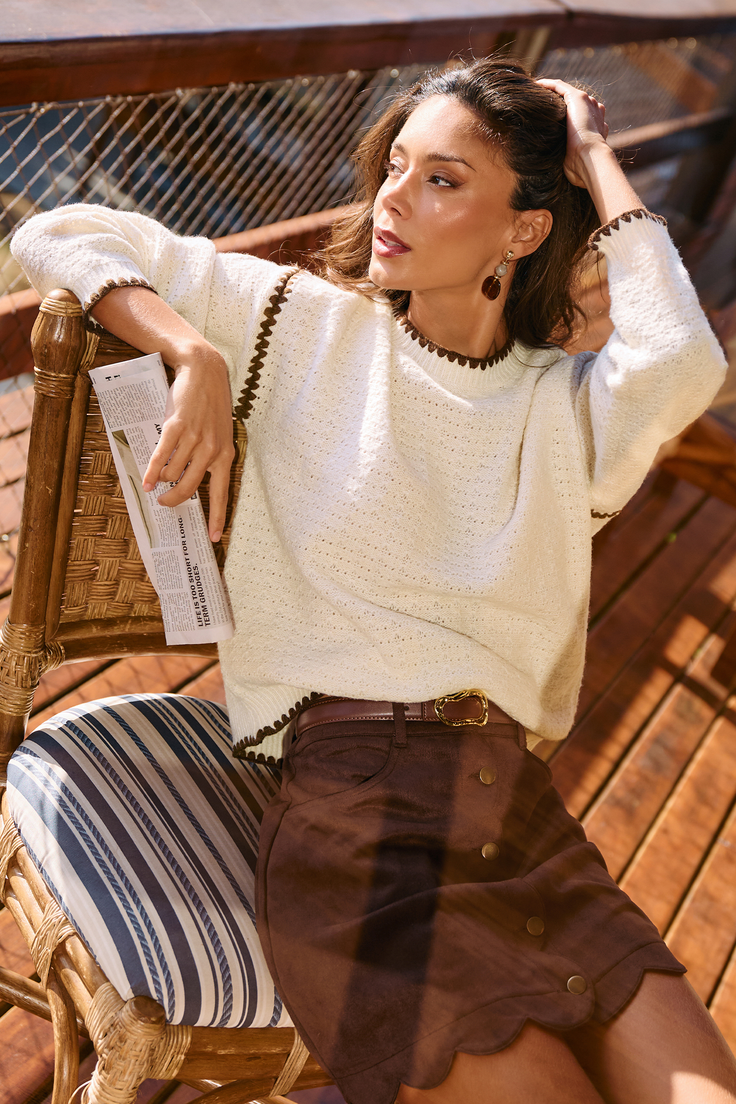 Maglione beige dall'aspetto fantastico