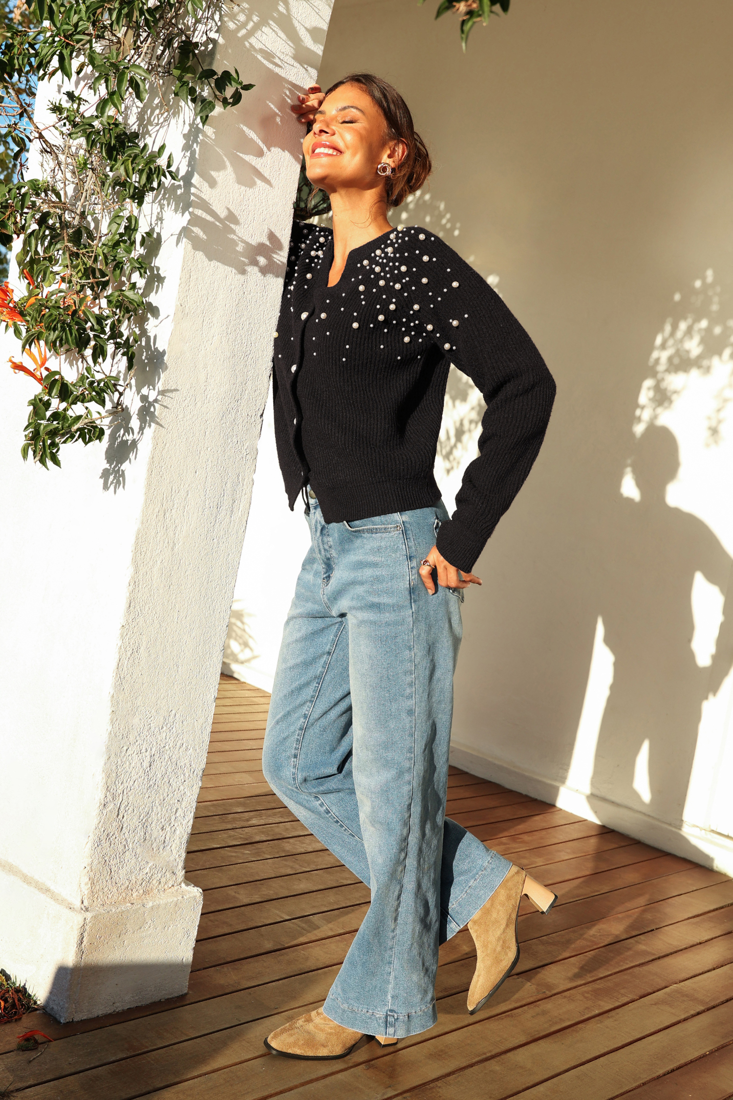 Cardigan con perle finte di inestimabile valore