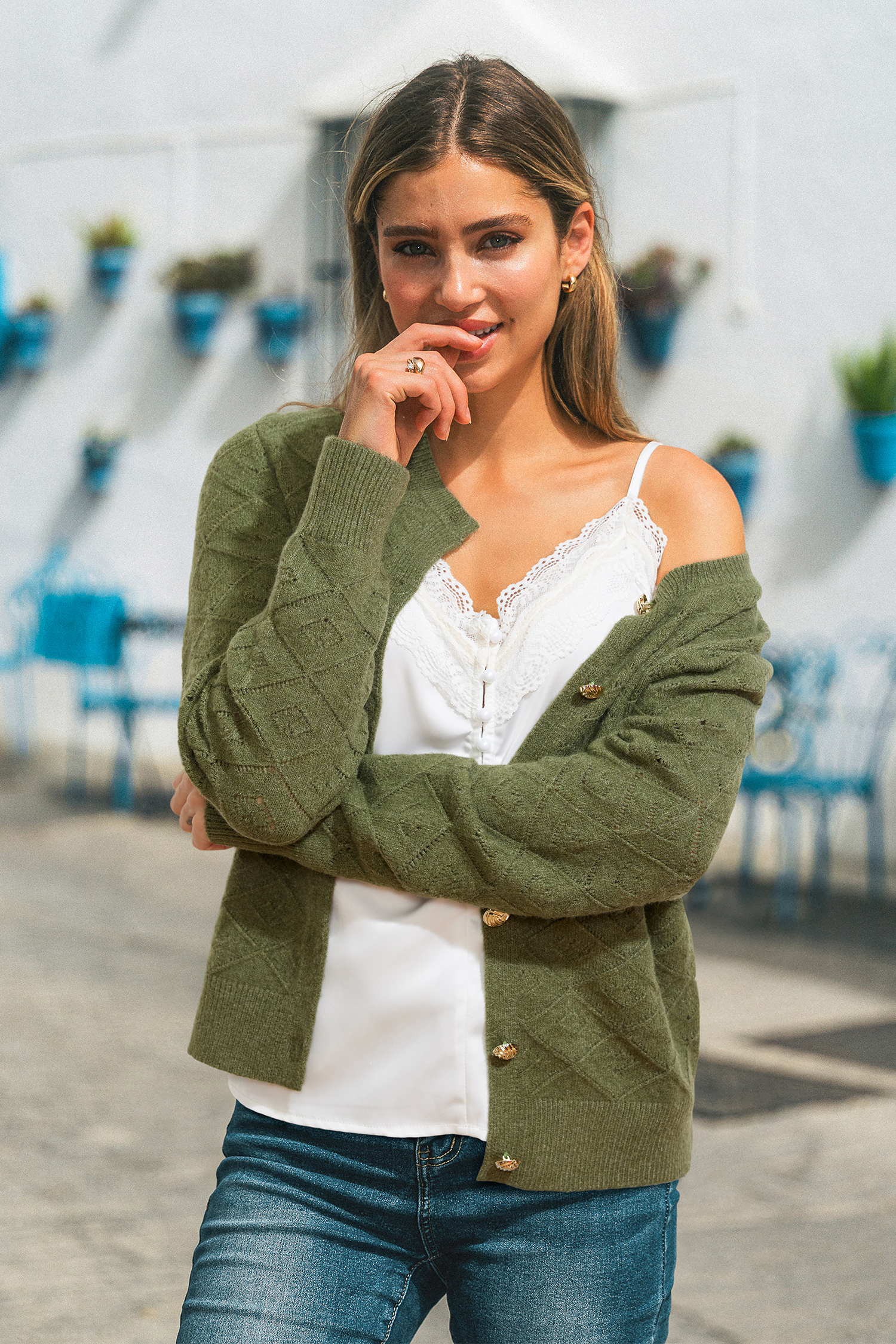 Grüne Strickjacke mit Rundhalsausschnitt