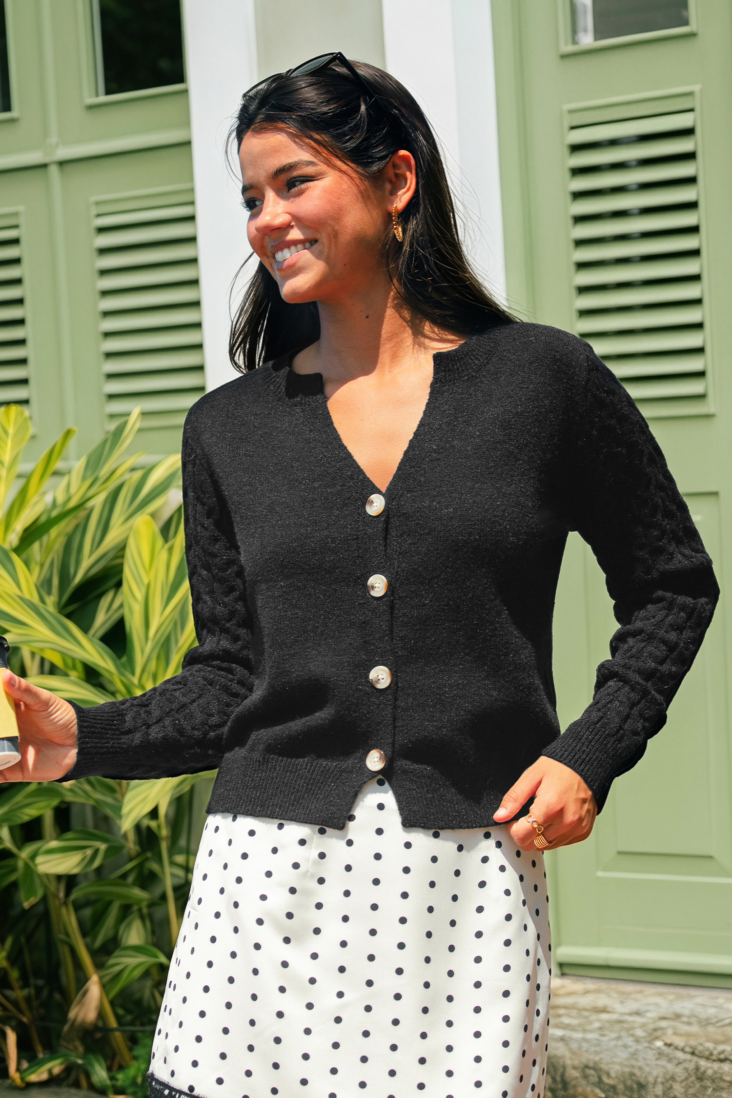 Schwarze Strickjacke