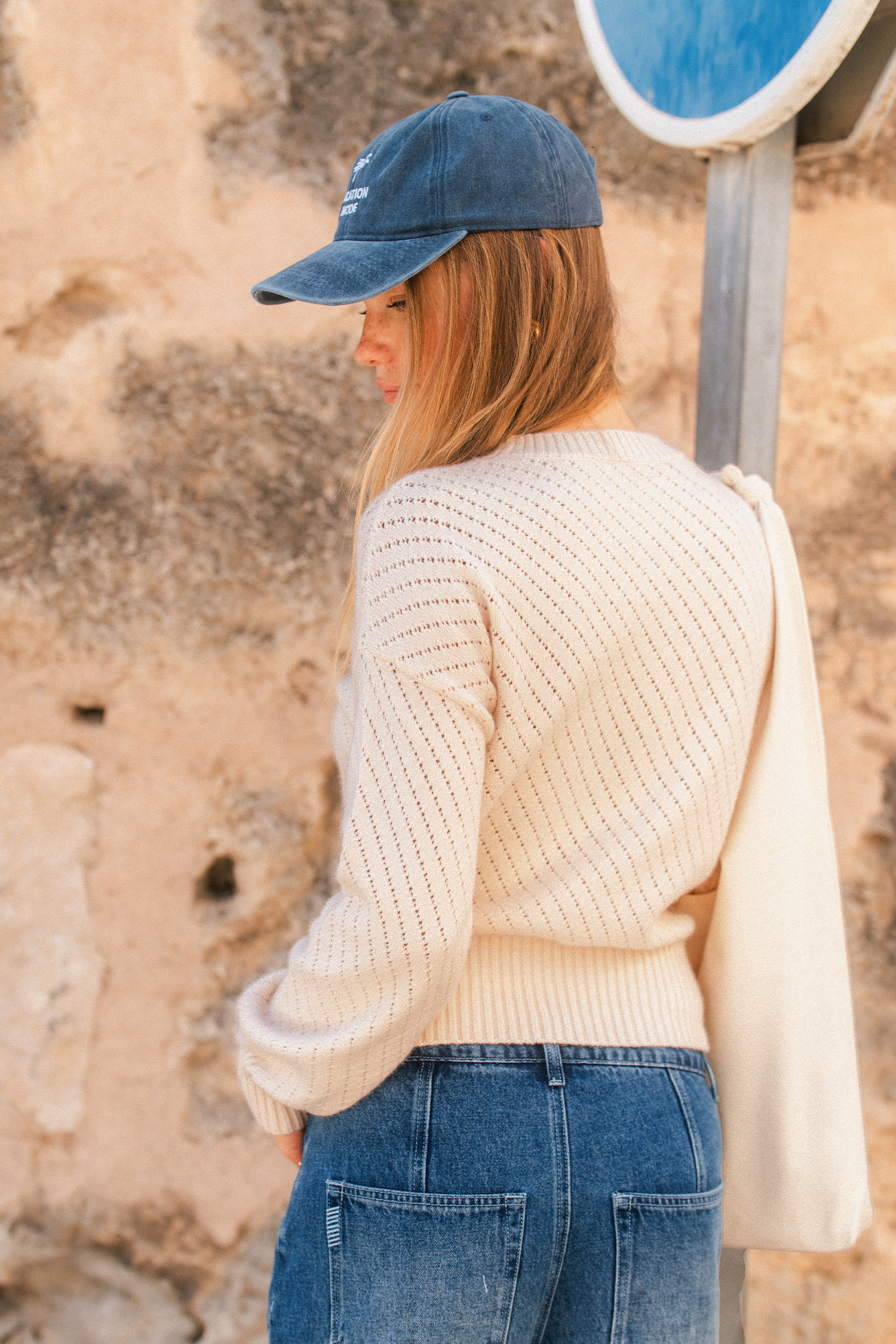 Maglione neutro con auguri calorosi