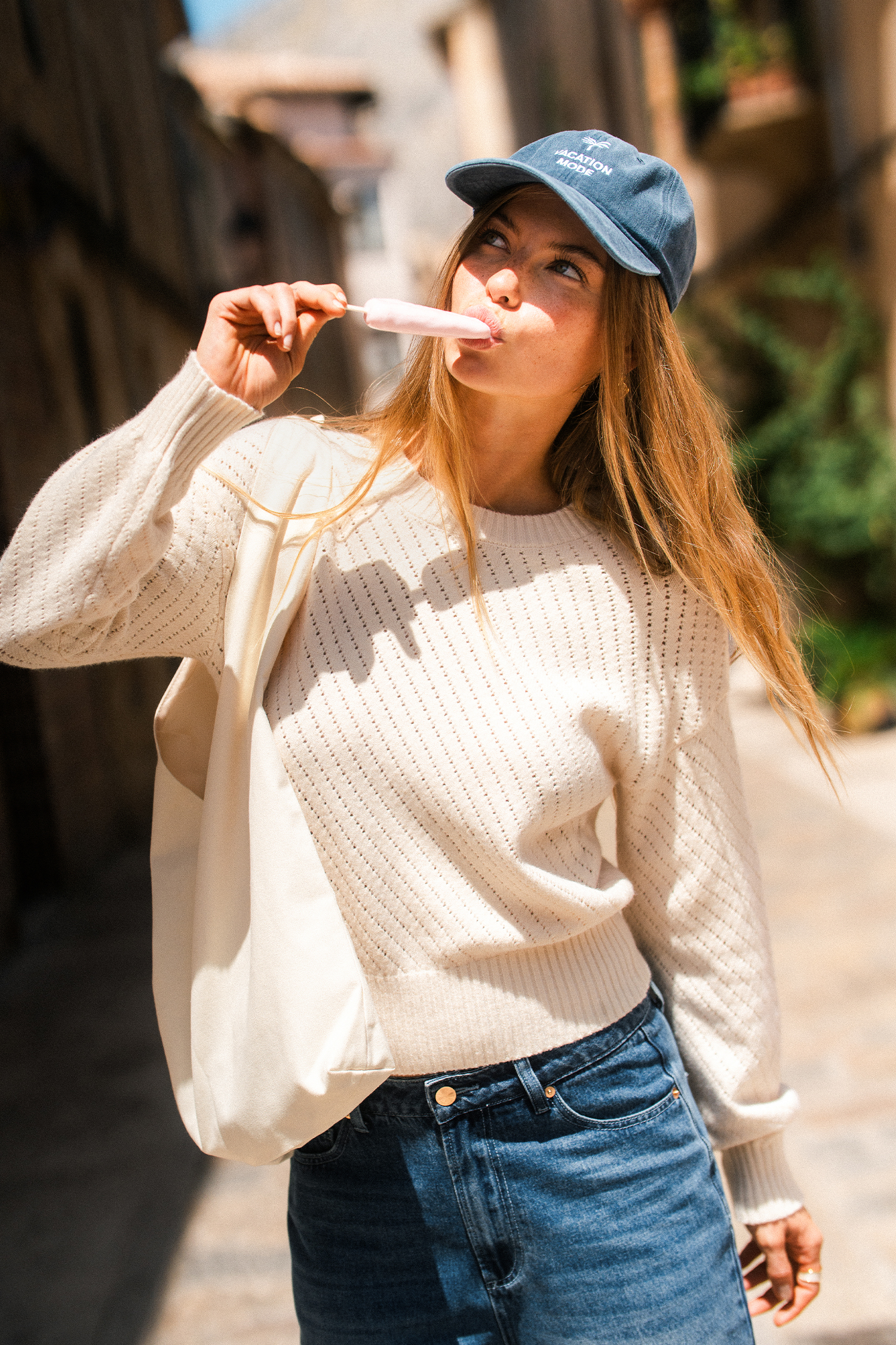 Maglione neutro con auguri calorosi