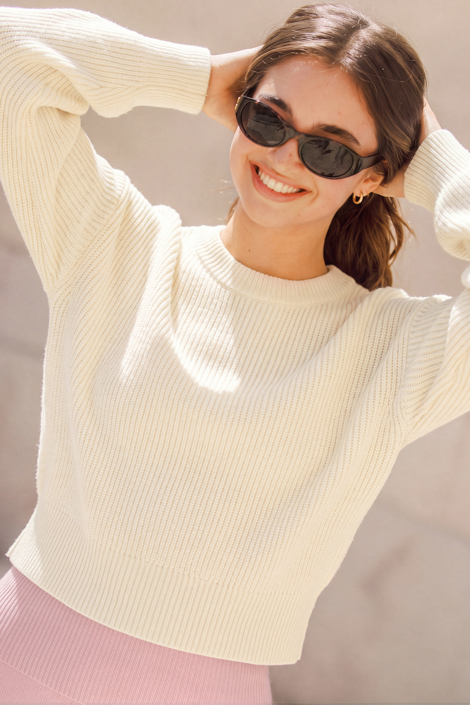 Neutraler Langarmpullover