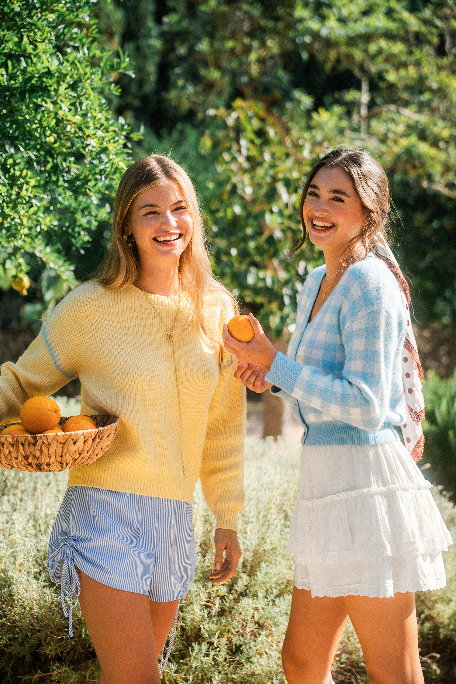 Maglione giallo campo di girasoli