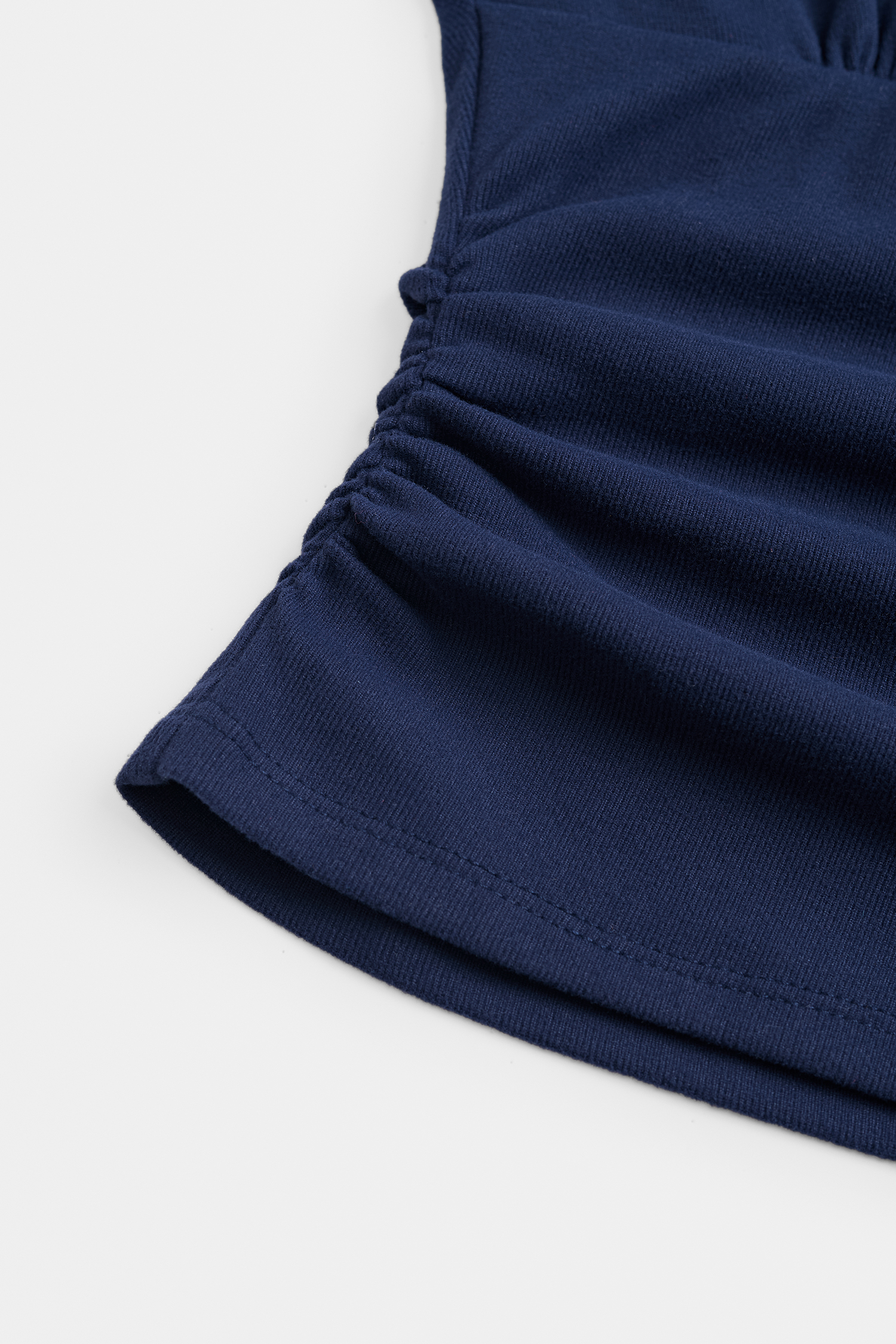 Blaues Kurzarm Top in Wickeloptik