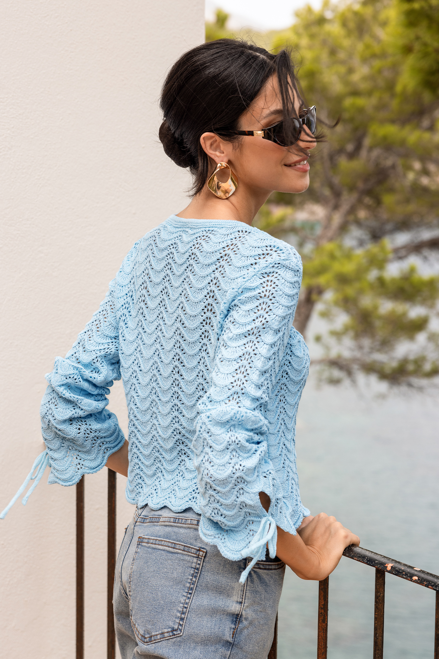 Top aqua en tricot à col rond et manches longues