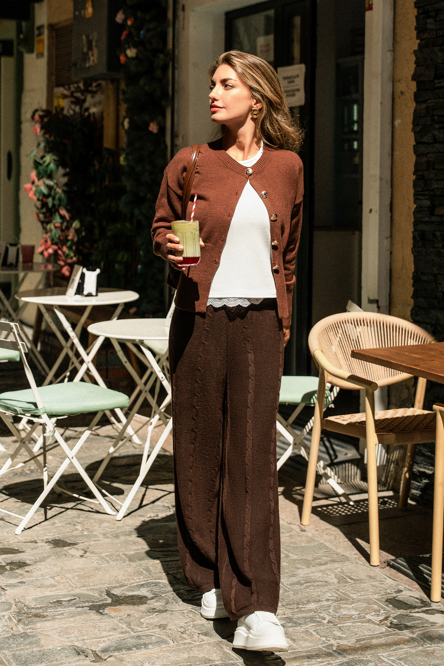 Pantalon marron en tricot à jambe droite