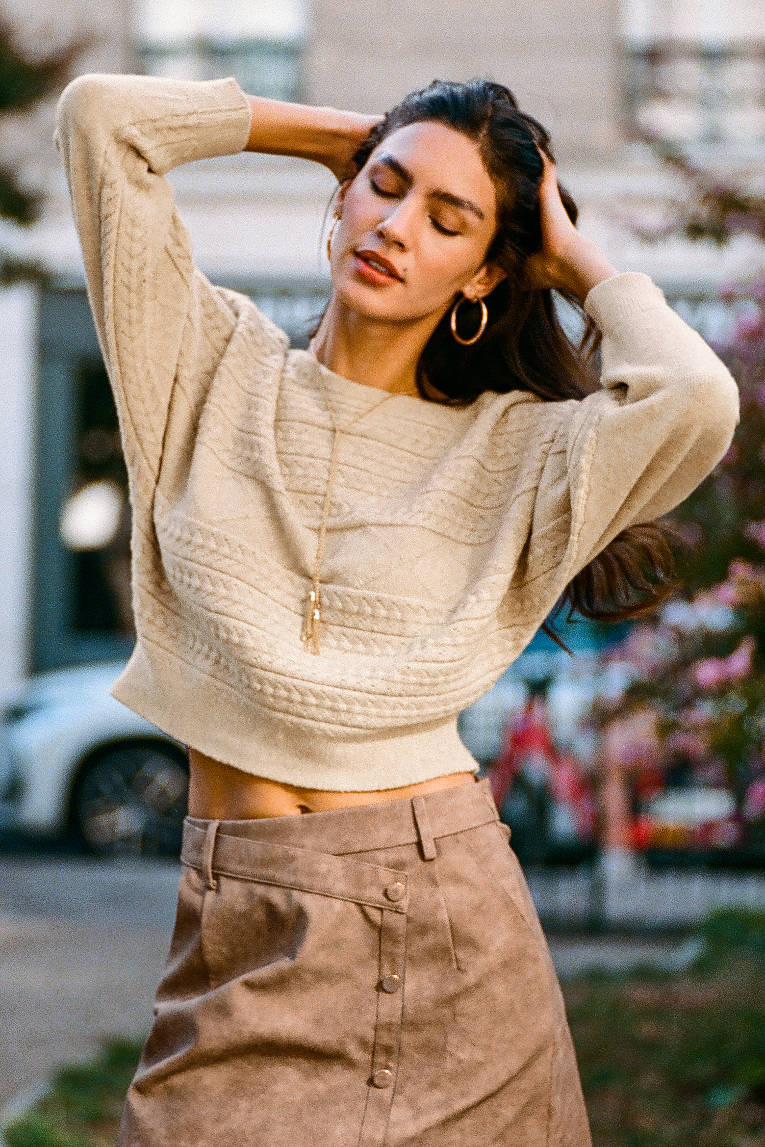 Pull kaki en tricot à col bateau et manches longues