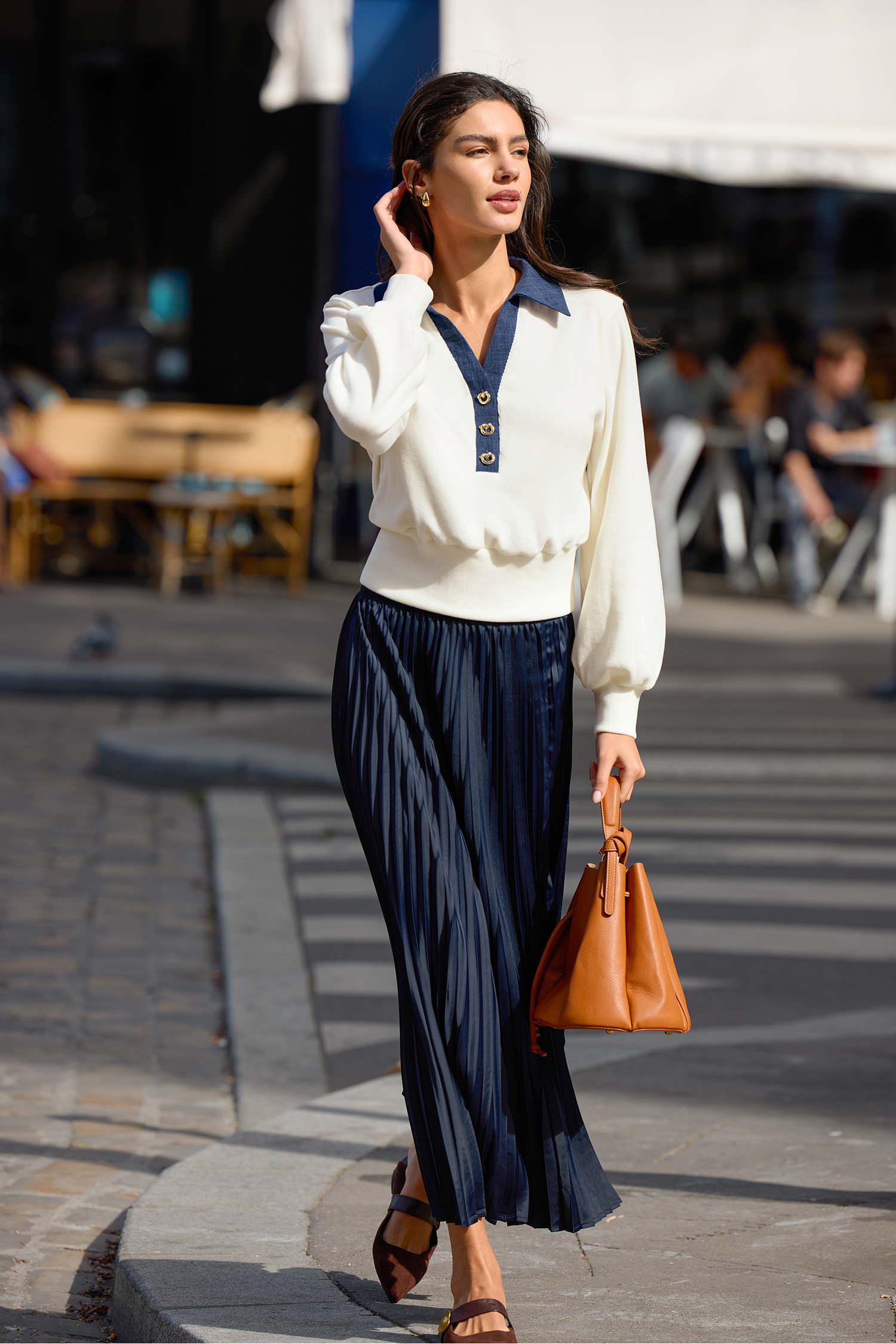 Top beige en tricot à col chemise et manches longues